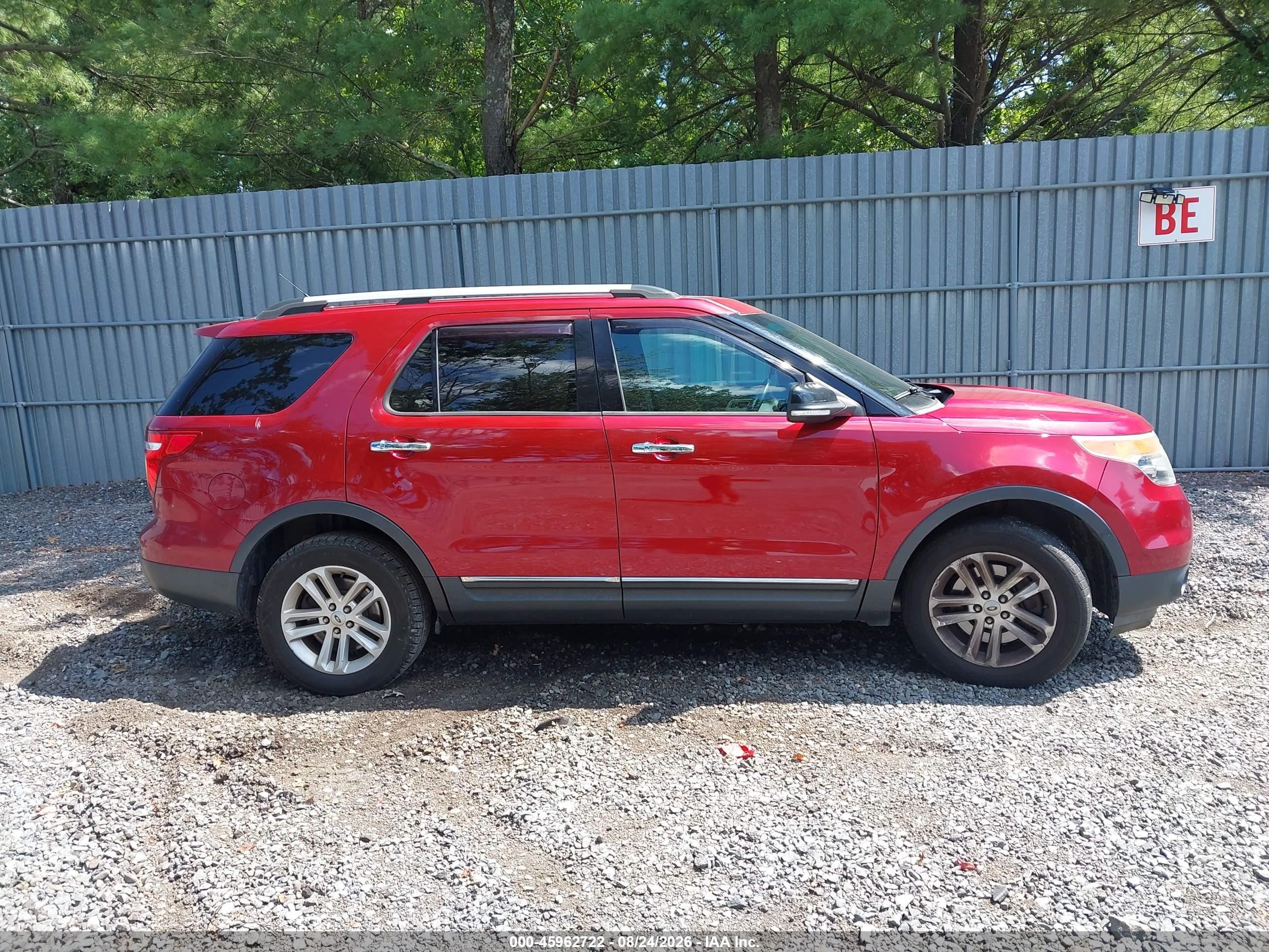 2015 Ford Explorer Xlt Red vin: 1FM5K8D85FGC32555