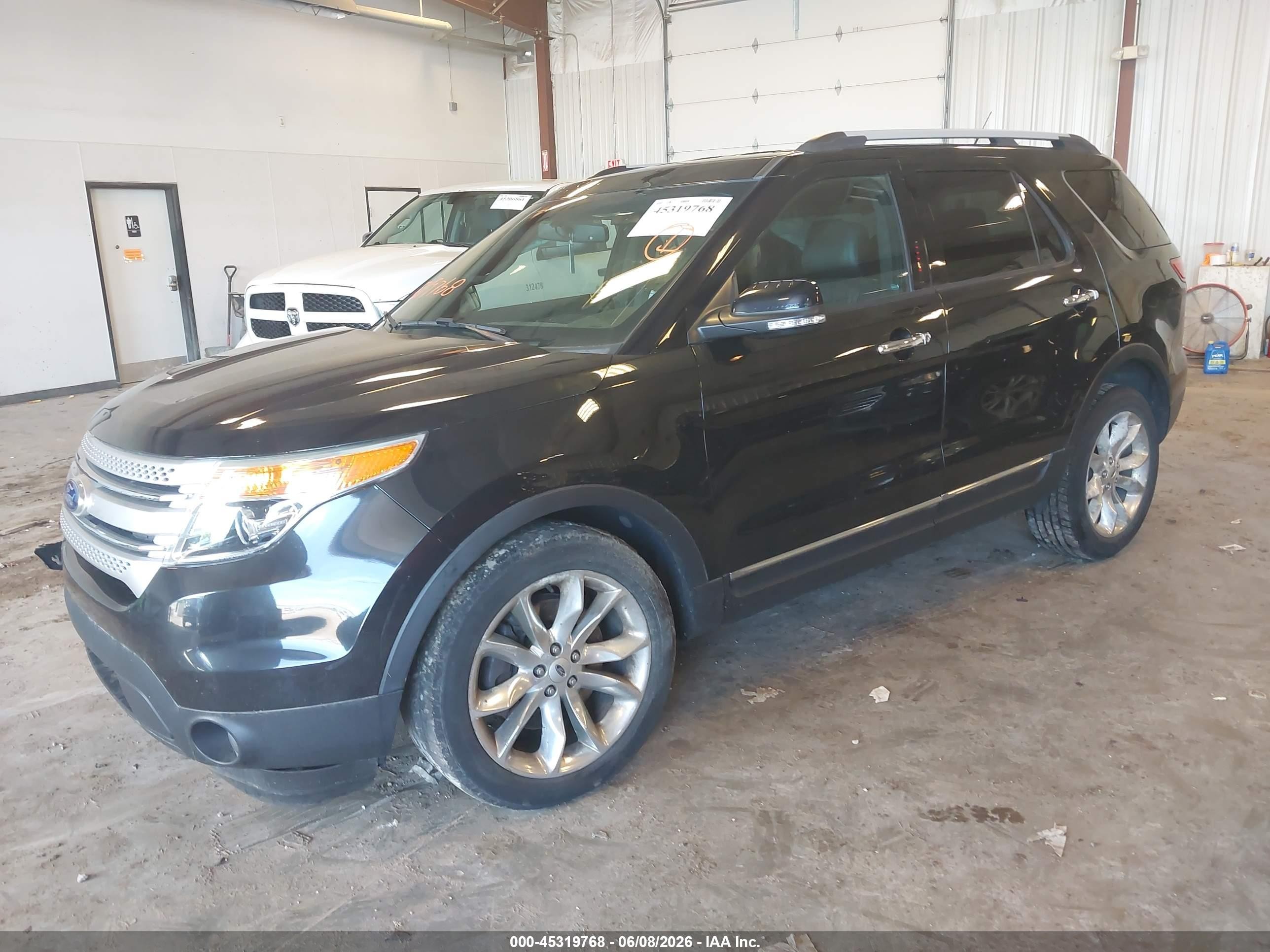 2015 Ford Explorer Xlt Черный vin: 1FM5K8D85FGC48304