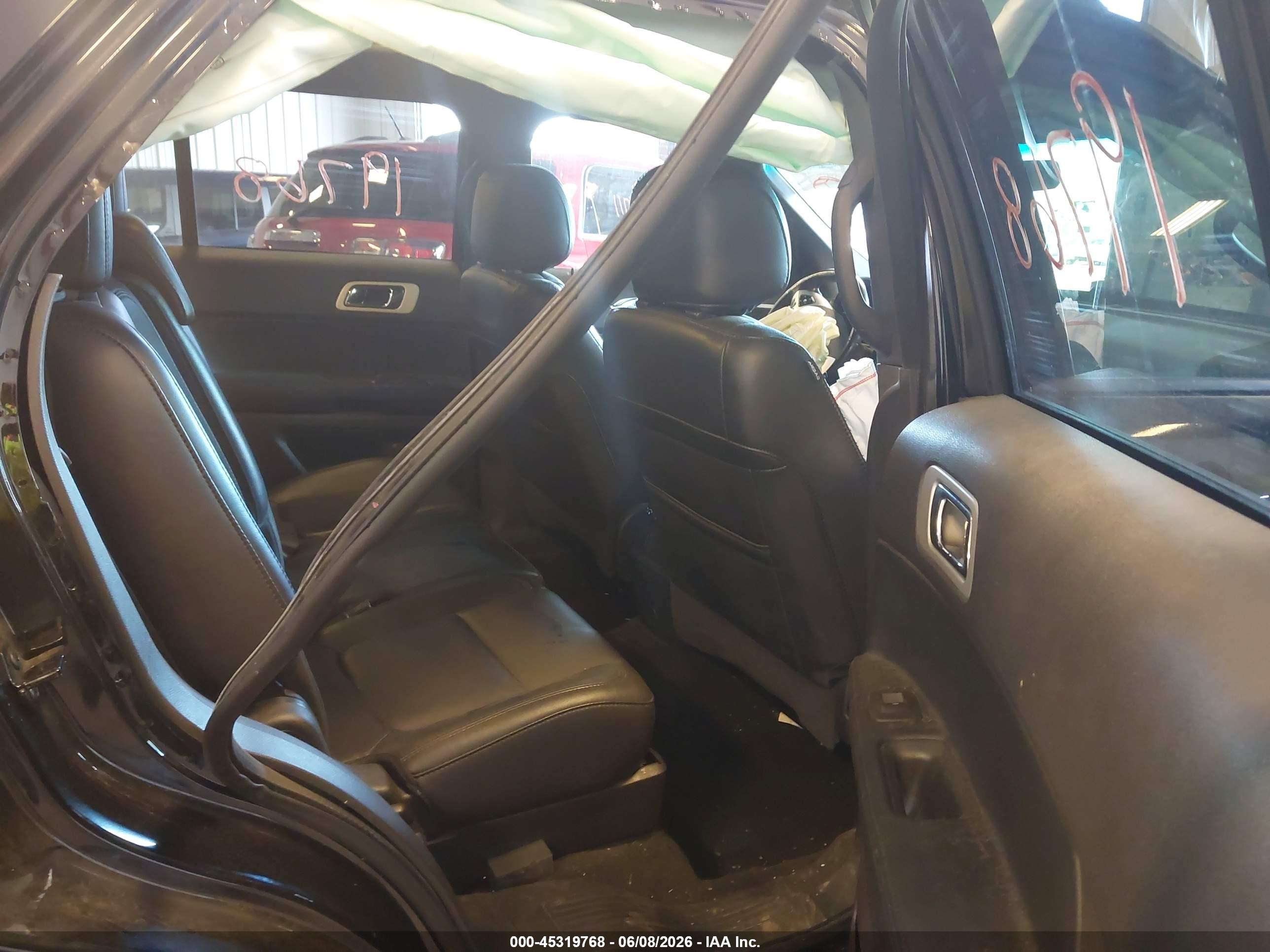 2015 Ford Explorer Xlt Черный vin: 1FM5K8D85FGC48304