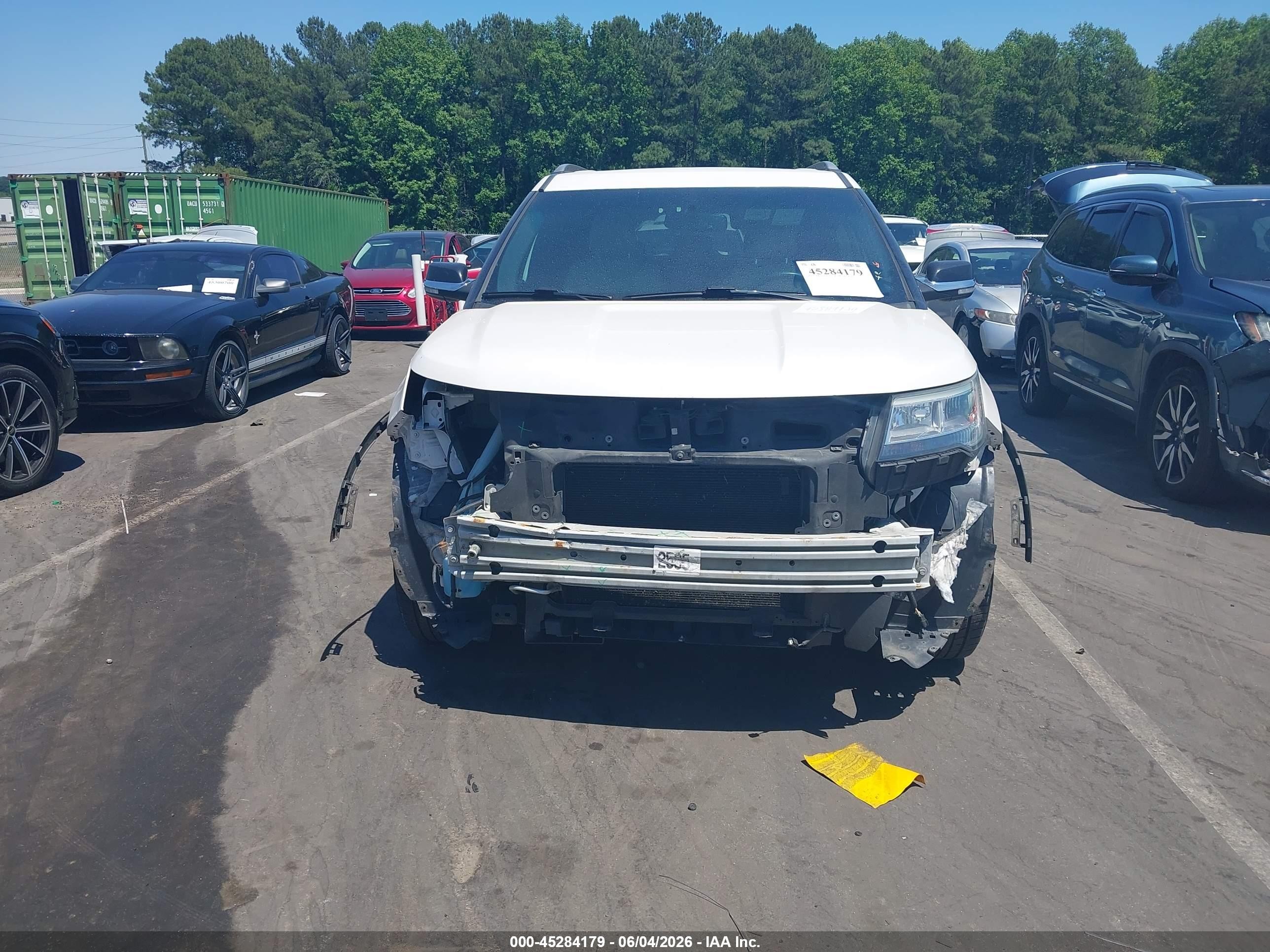 2016 Ford Explorer Xlt White vin: 1FM5K8D85GGC37787