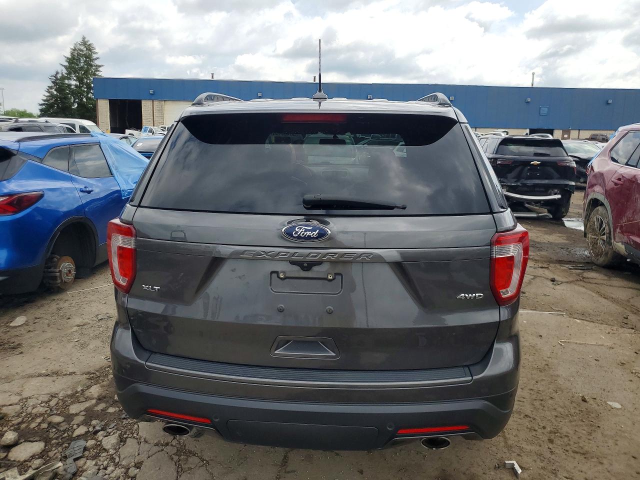 2018 Ford Explorer Xlt Gray vin: 1FM5K8D85JGC83773
