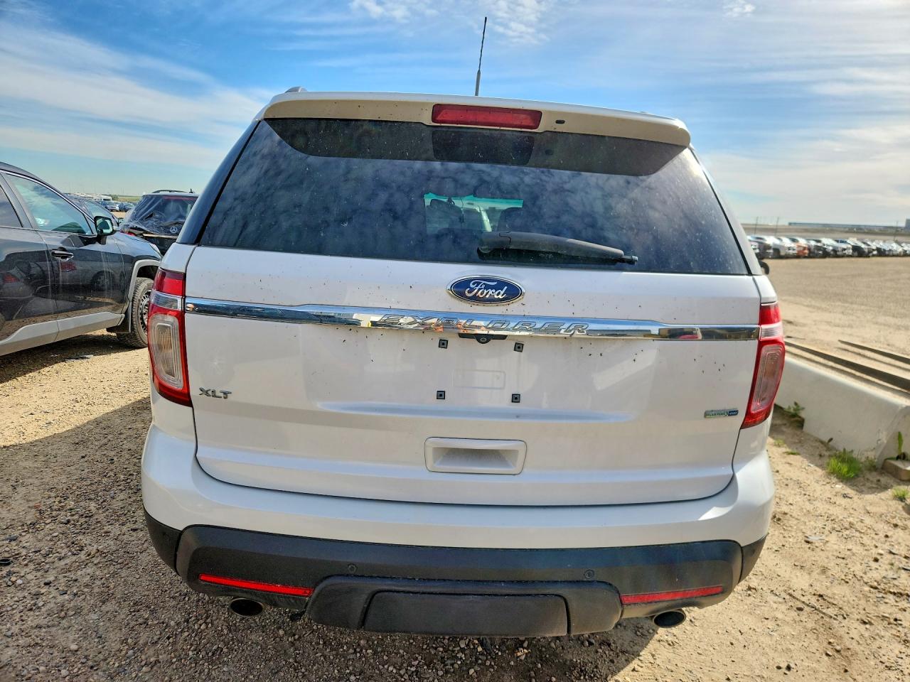 2013 Ford Explorer Xlt White vin: 1FM5K8D86DGA09437