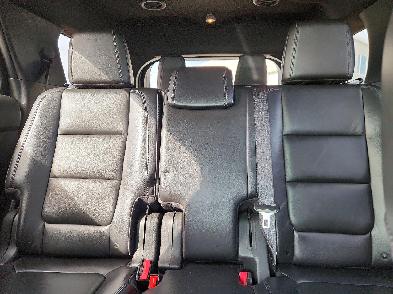 2013 Ford Explorer Xlt White vin: 1FM5K8D86DGA09437