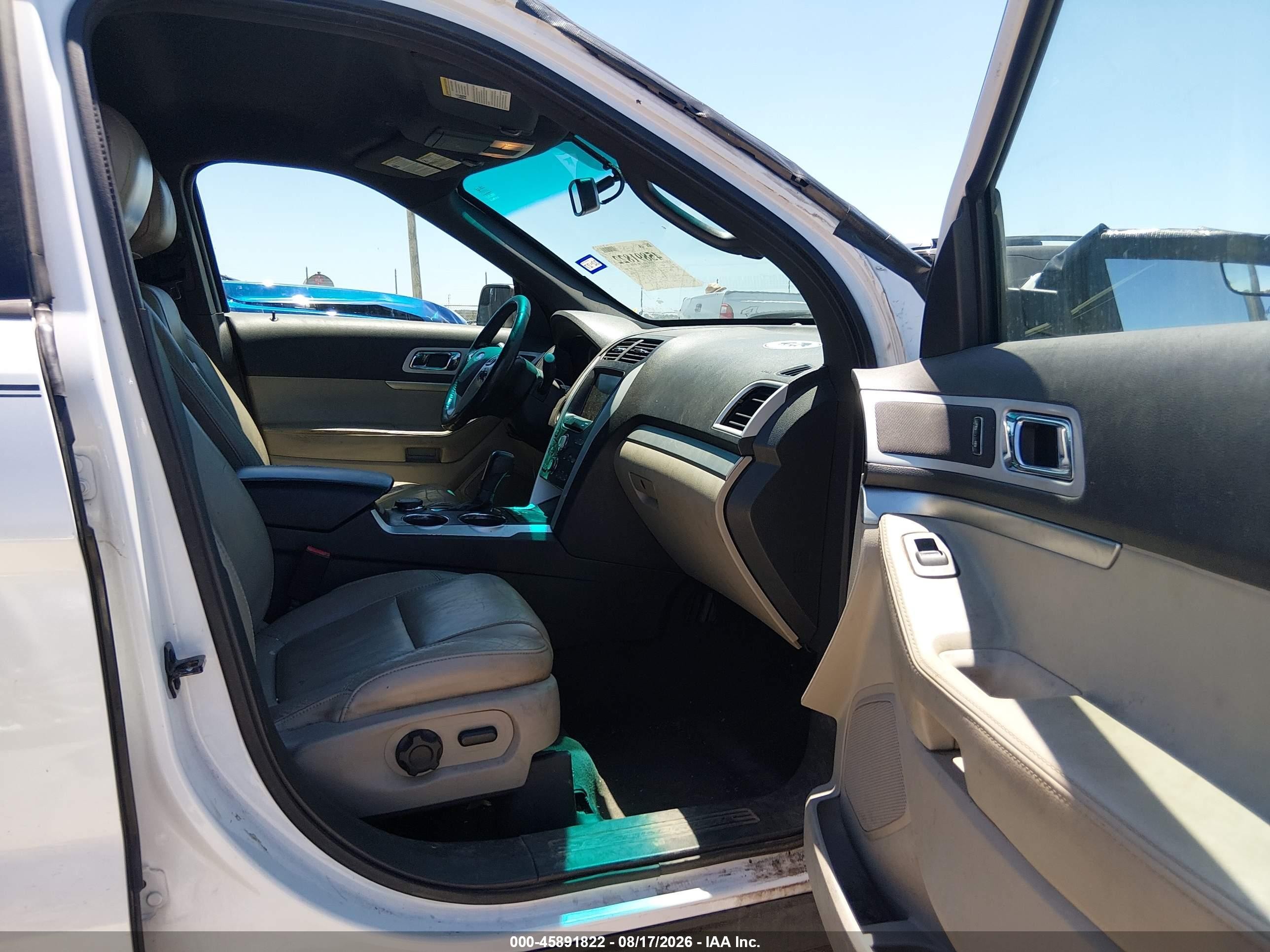 2013 Ford Explorer Xlt White vin: 1FM5K8D86DGA13987