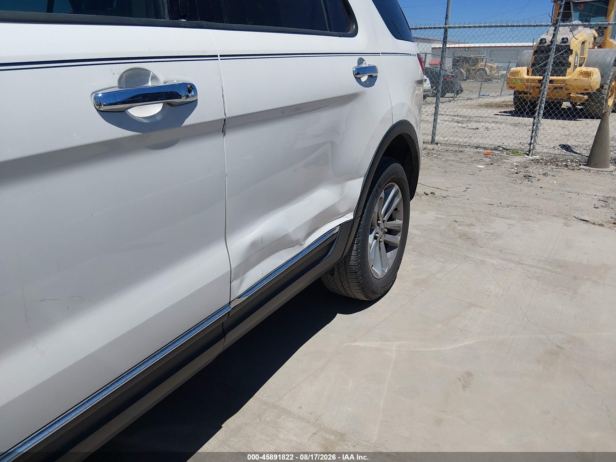 2013 Ford Explorer Xlt White vin: 1FM5K8D86DGA13987