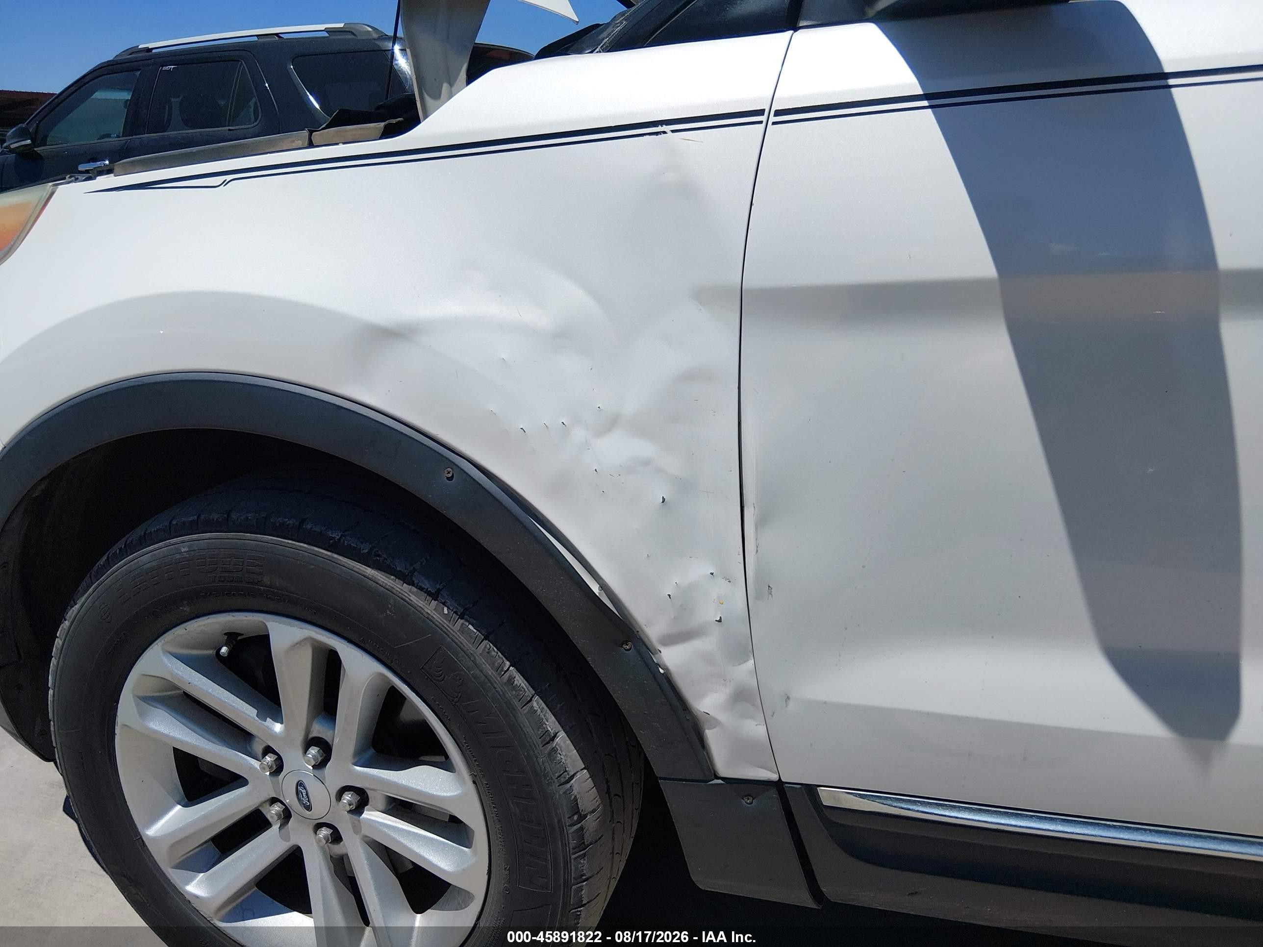 2013 Ford Explorer Xlt White vin: 1FM5K8D86DGA13987