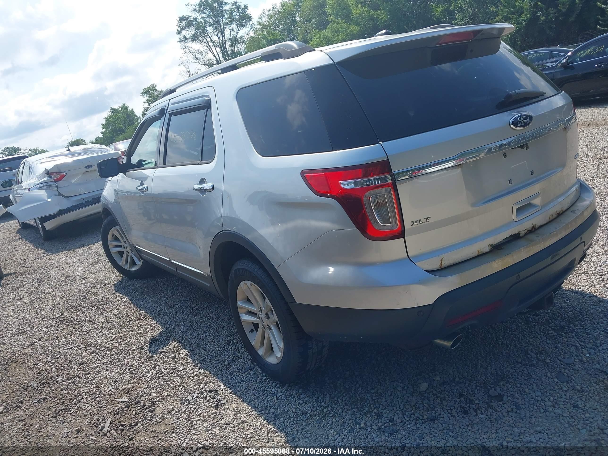 2013 Ford Explorer Xlt Silver vin: 1FM5K8D86DGA50683