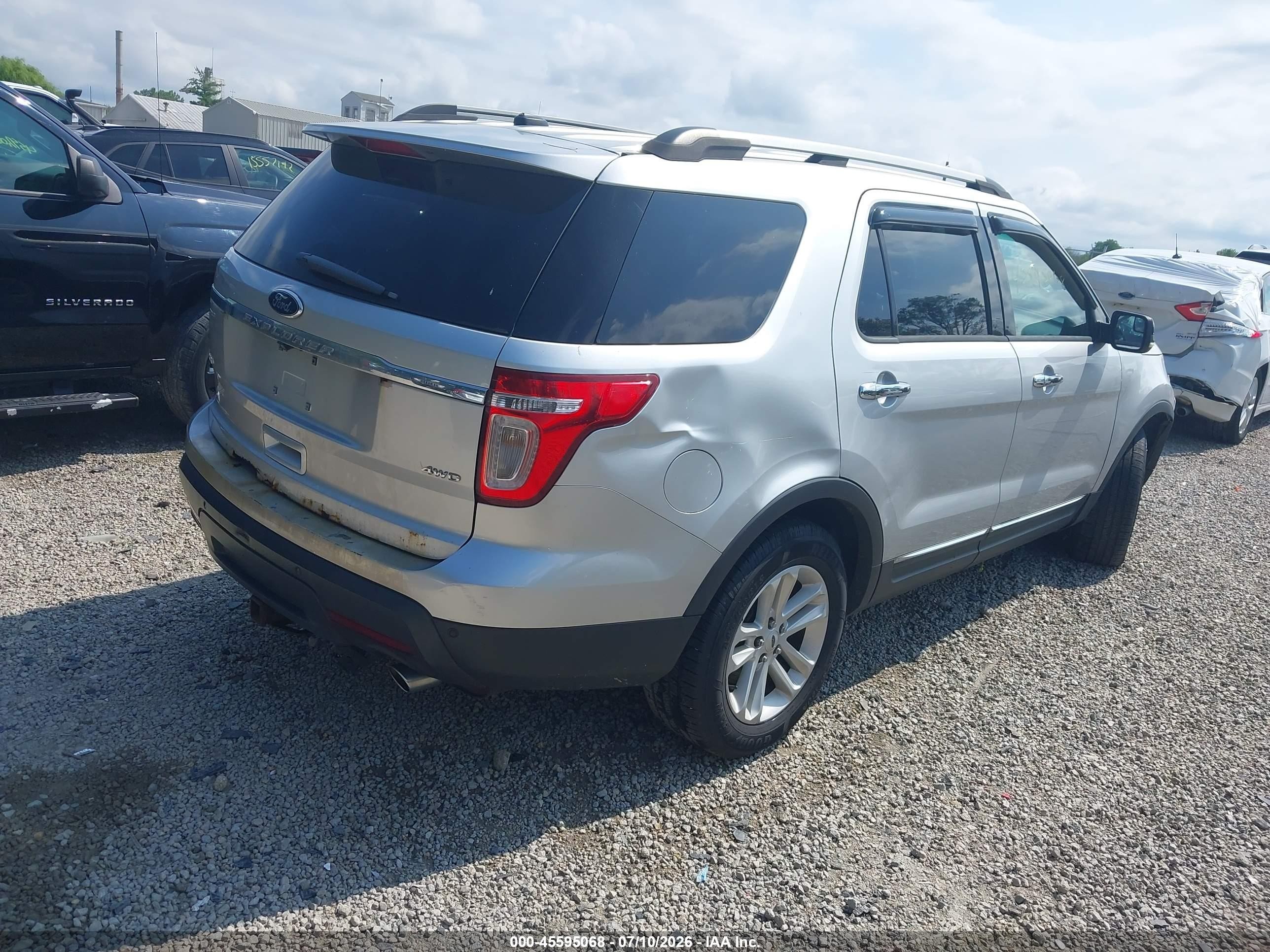 2013 Ford Explorer Xlt Silver vin: 1FM5K8D86DGA50683