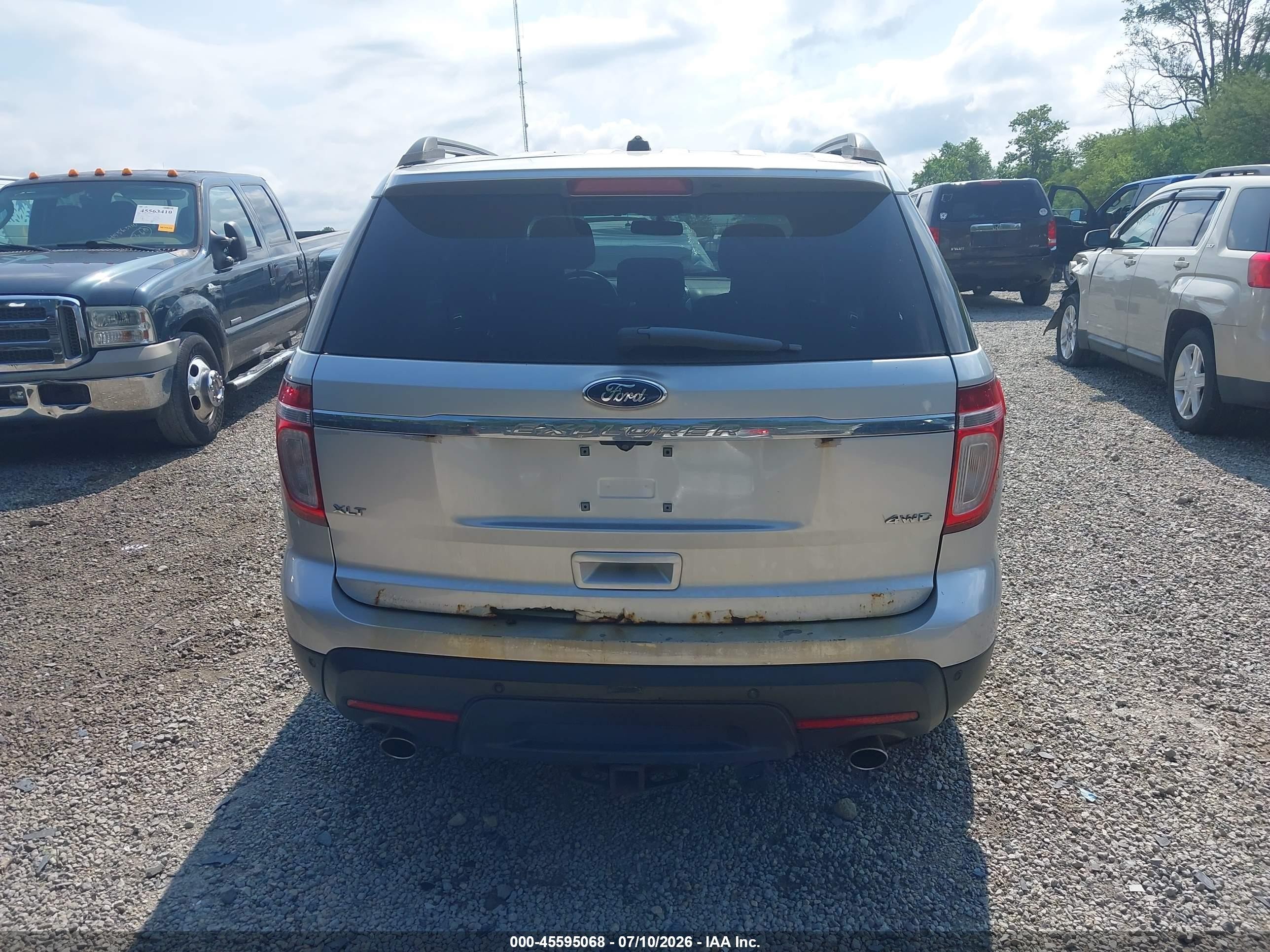 2013 Ford Explorer Xlt Silver vin: 1FM5K8D86DGA50683