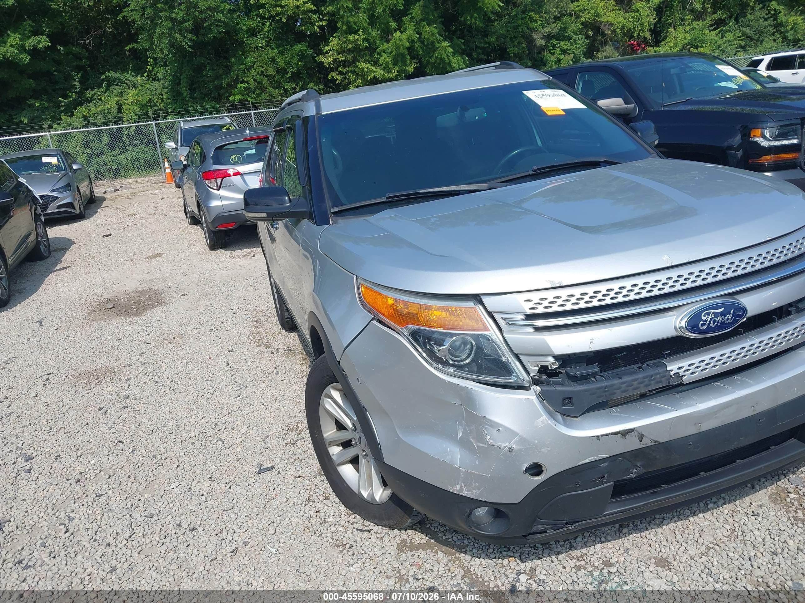 2013 Ford Explorer Xlt Silver vin: 1FM5K8D86DGA50683