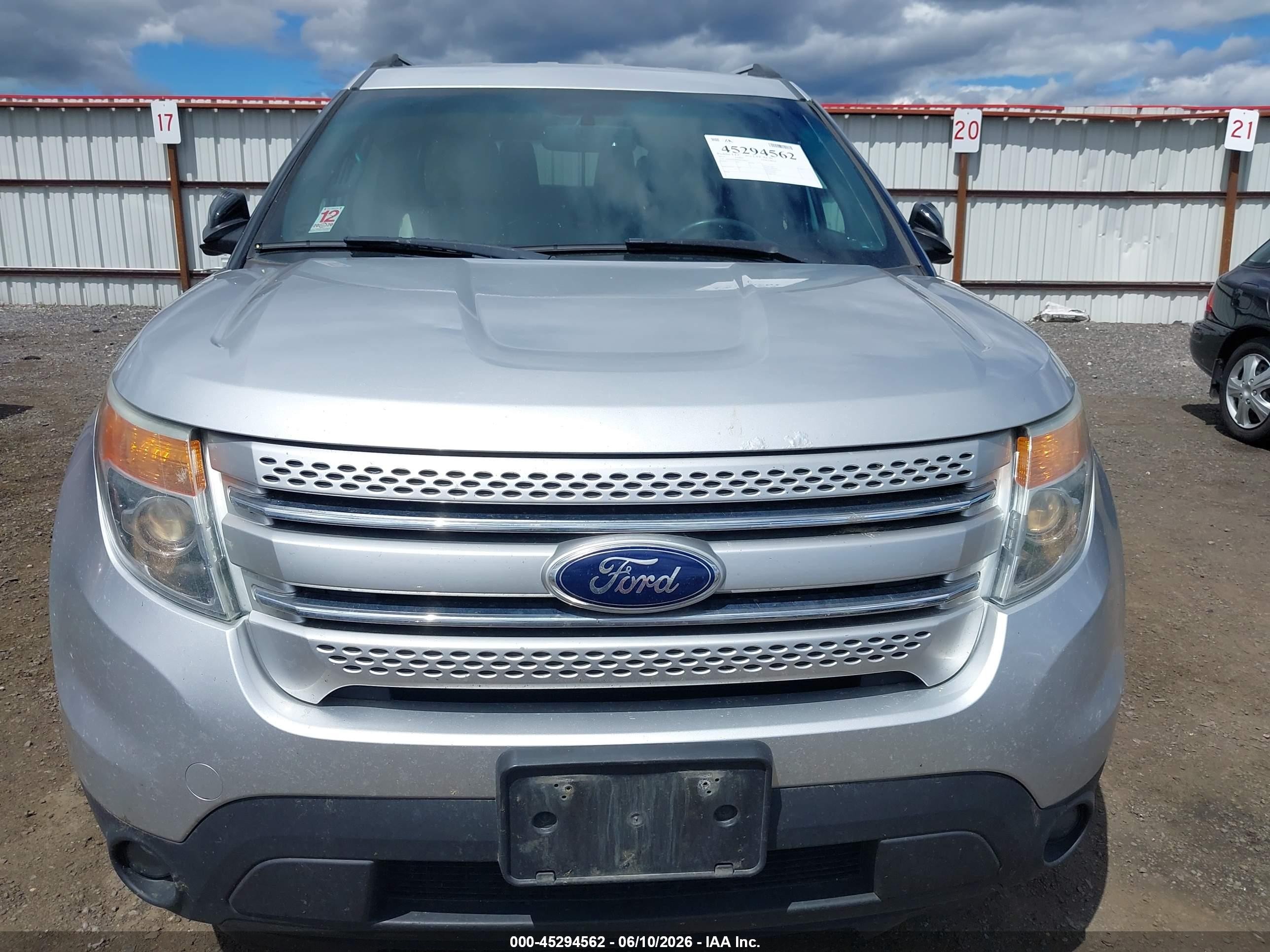 2013 Ford Explorer Xlt Silver vin: 1FM5K8D86DGA82825