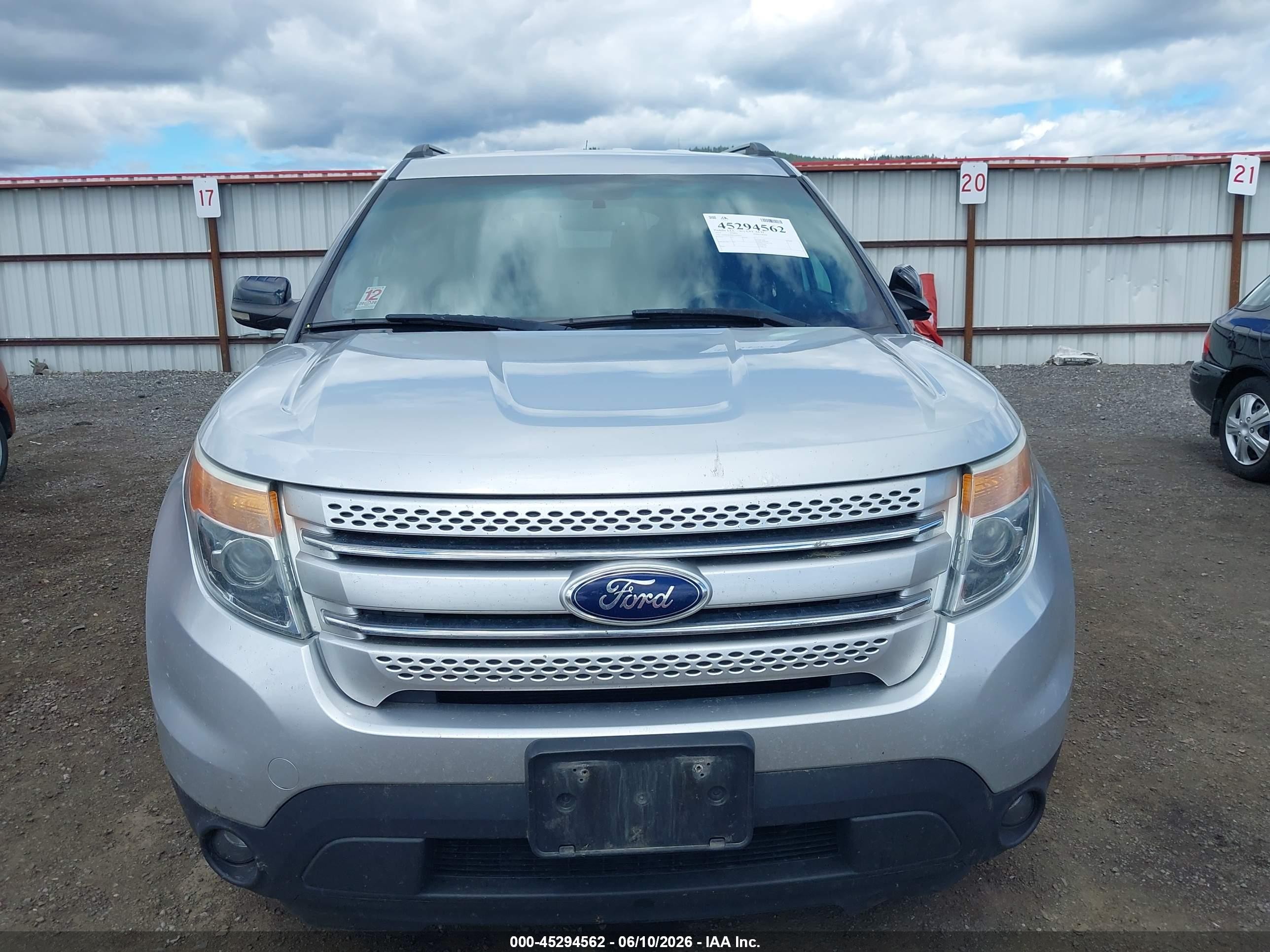 2013 Ford Explorer Xlt Silver vin: 1FM5K8D86DGA82825