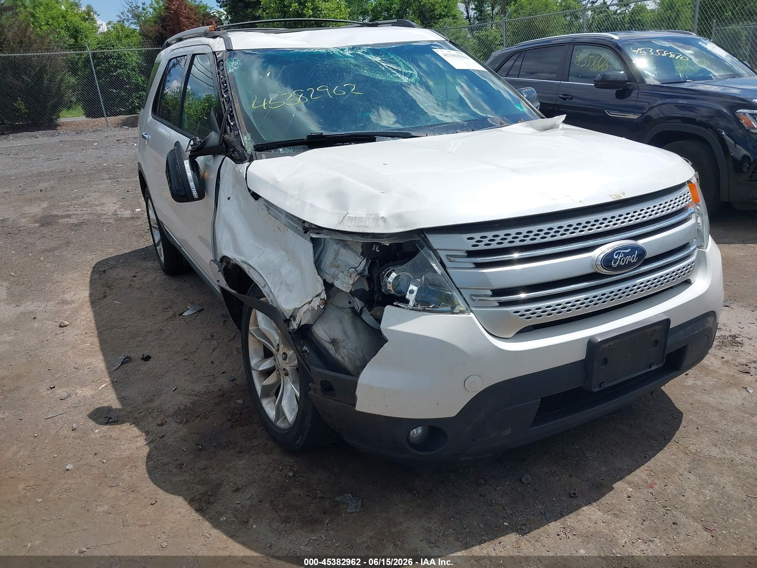 2013 Ford Explorer Xlt White vin: 1FM5K8D86DGC23666