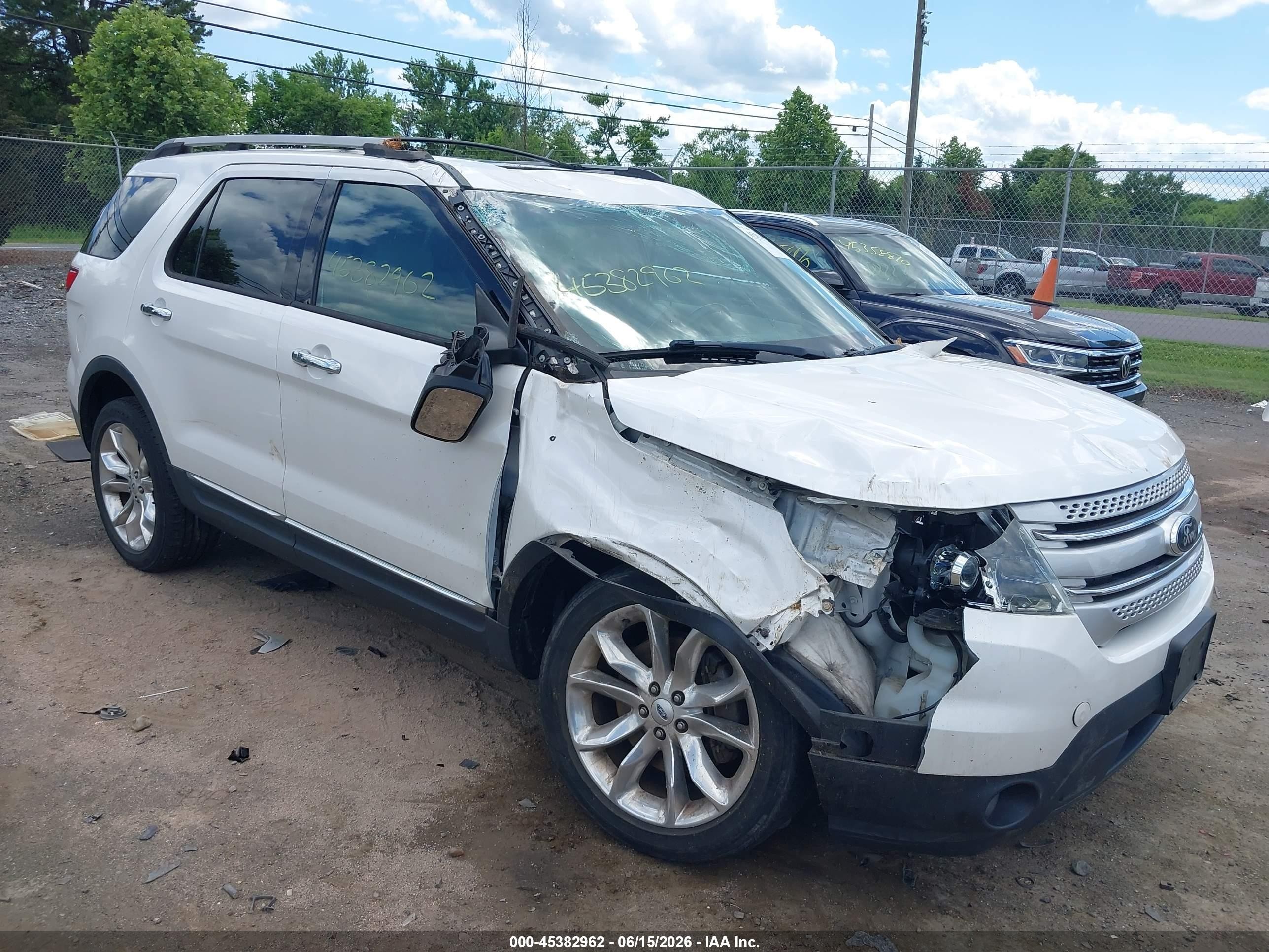 2013 Ford Explorer Xlt White vin: 1FM5K8D86DGC23666