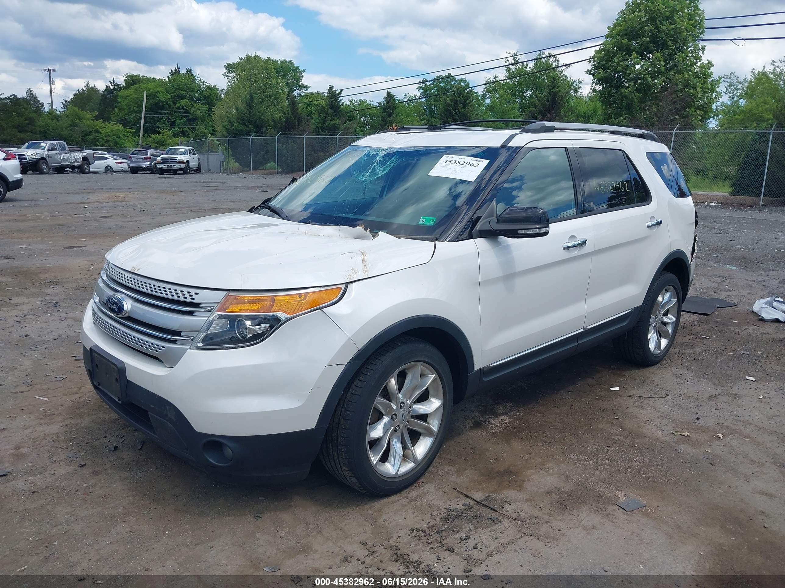 2013 Ford Explorer Xlt White vin: 1FM5K8D86DGC23666