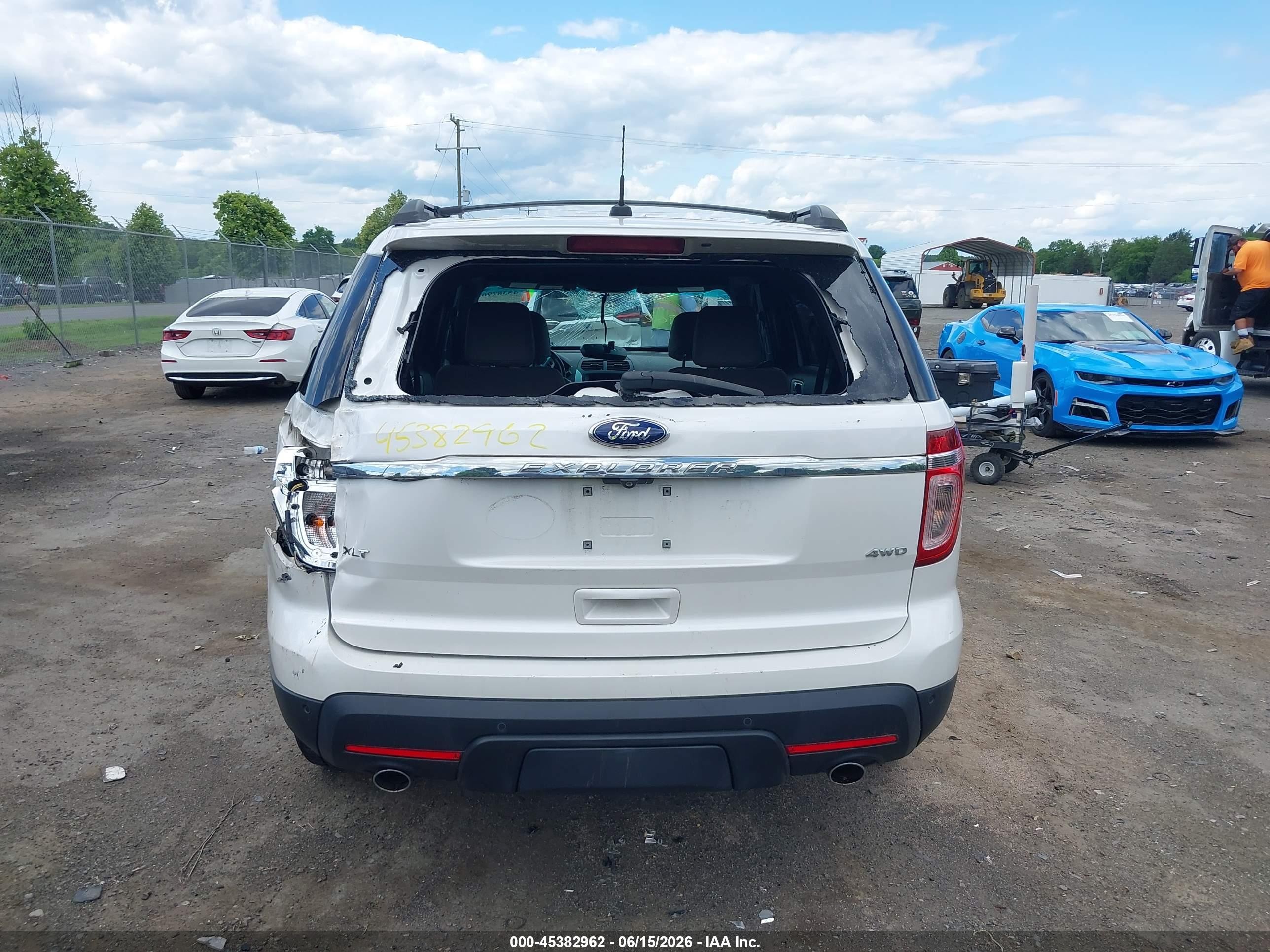 2013 Ford Explorer Xlt White vin: 1FM5K8D86DGC23666