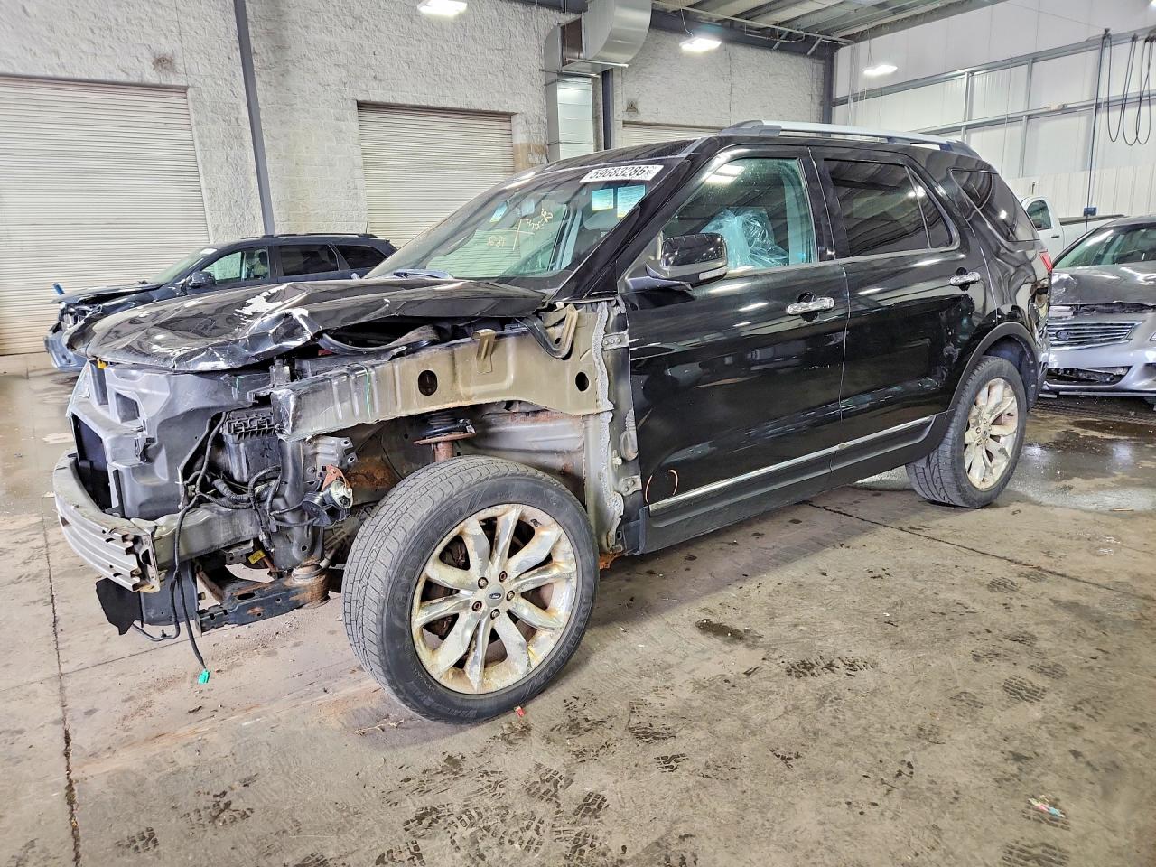 2013 Ford Explorer Xlt Черный vin: 1FM5K8D86DGC56876