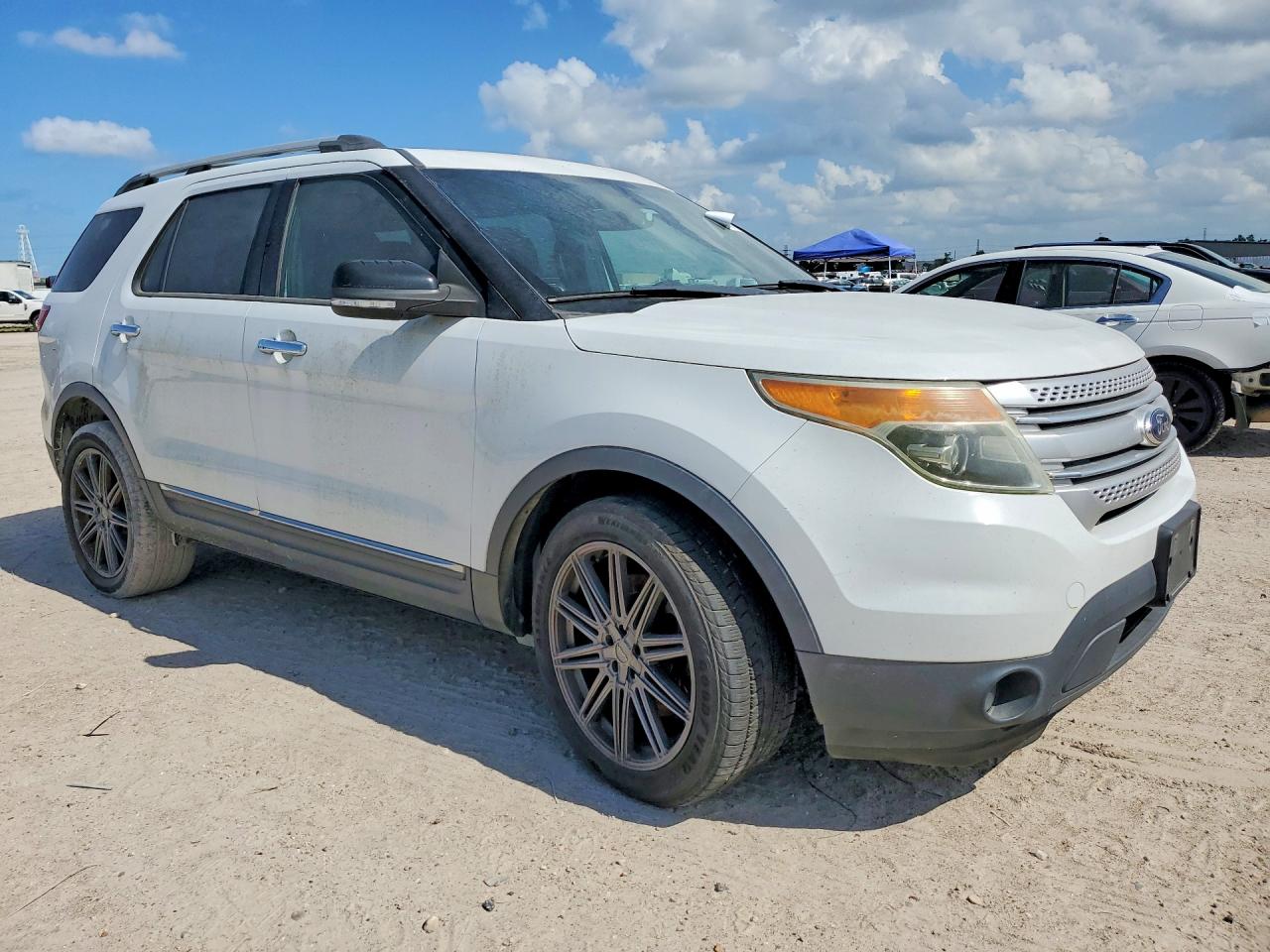 2013 Ford Explorer Xlt White vin: 1FM5K8D86DGC71085