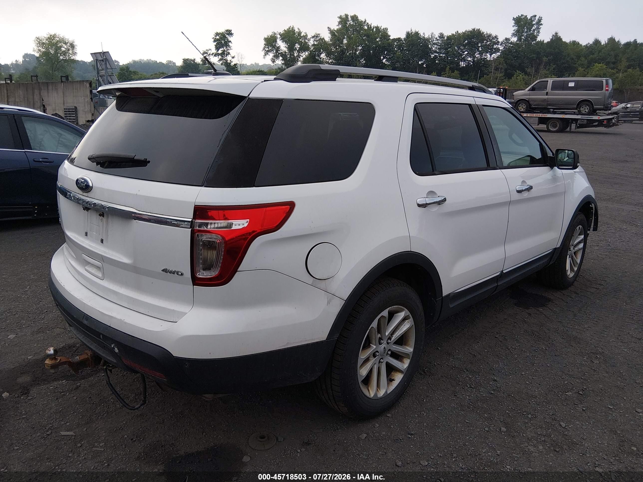 2013 Ford Explorer Xlt White vin: 1FM5K8D86DGC76853