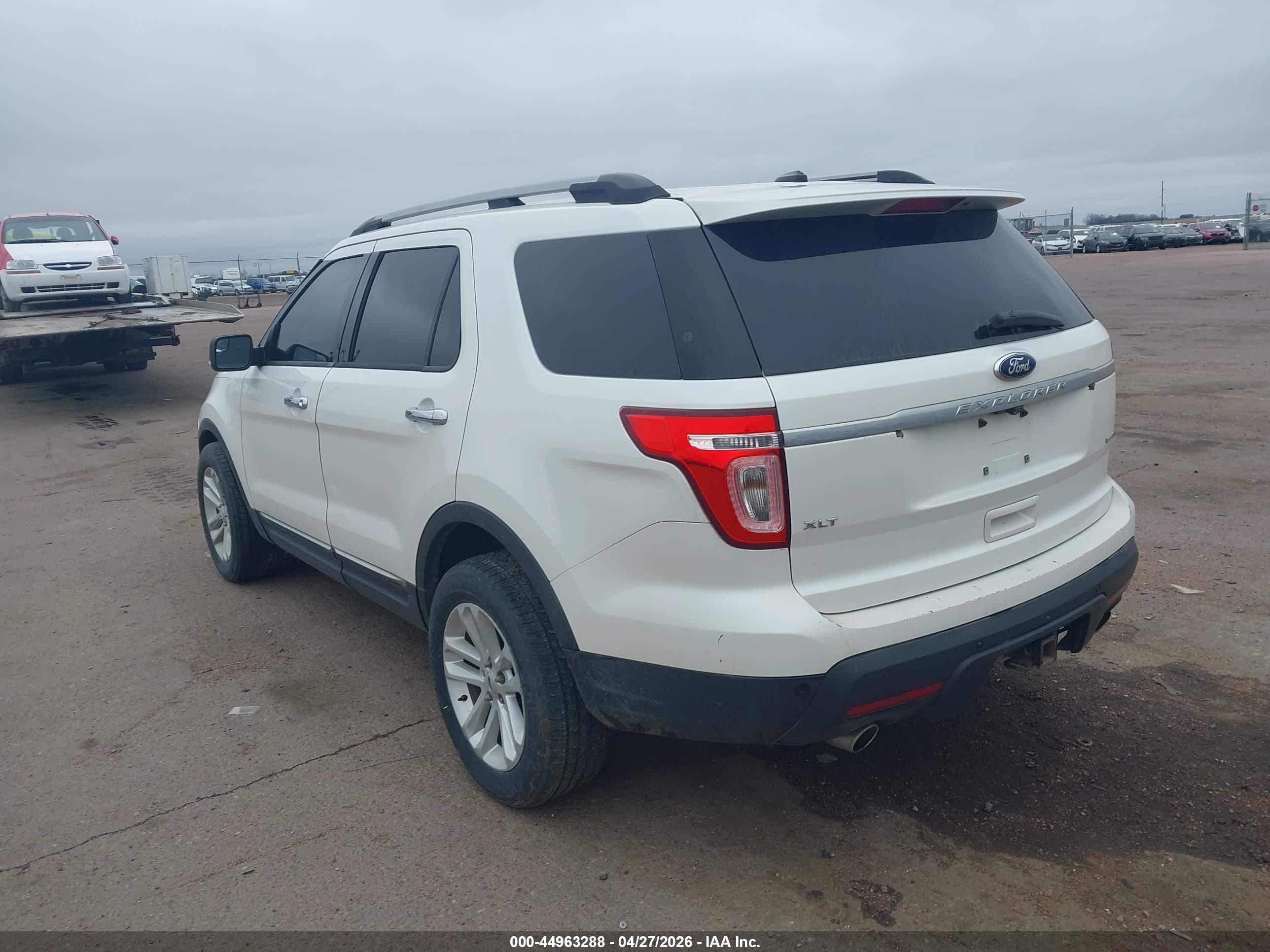 2013 Ford Explorer Xlt White vin: 1FM5K8D86DGC80806