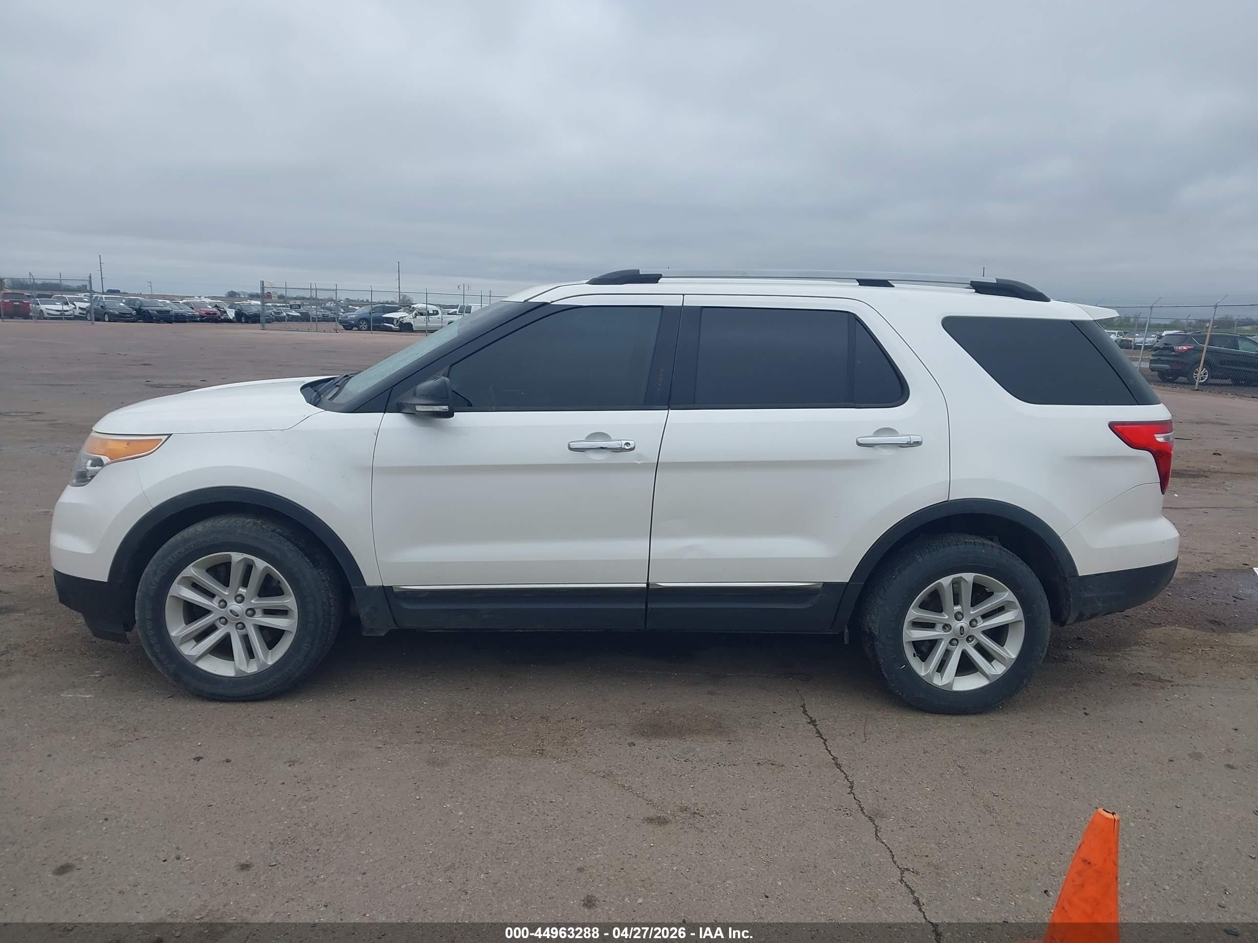 2013 Ford Explorer Xlt White vin: 1FM5K8D86DGC80806