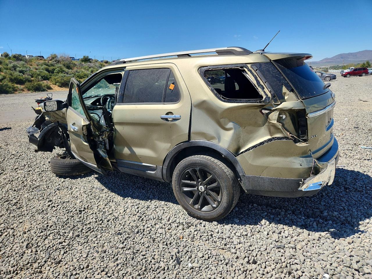 2013 Ford Explorer Xlt Green vin: 1FM5K8D86DGC81812