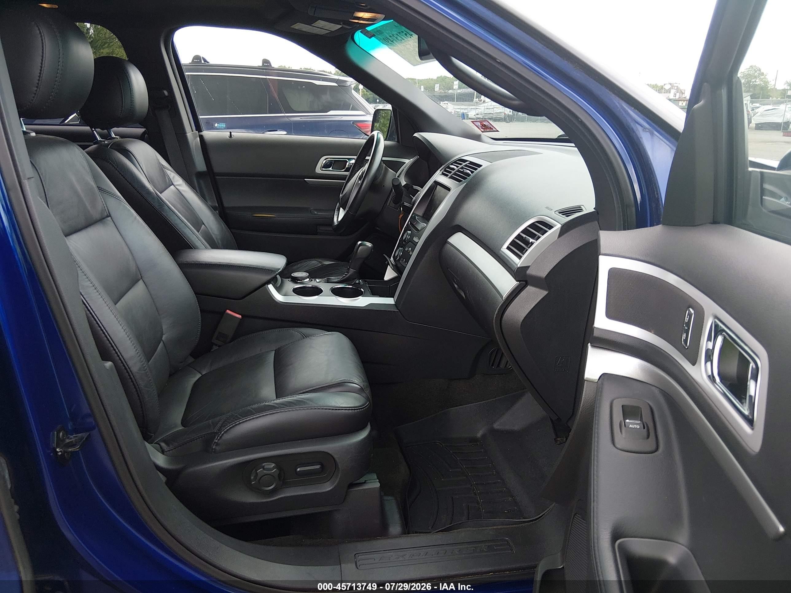2014 Ford Explorer Xlt Blue vin: 1FM5K8D86EGA10735