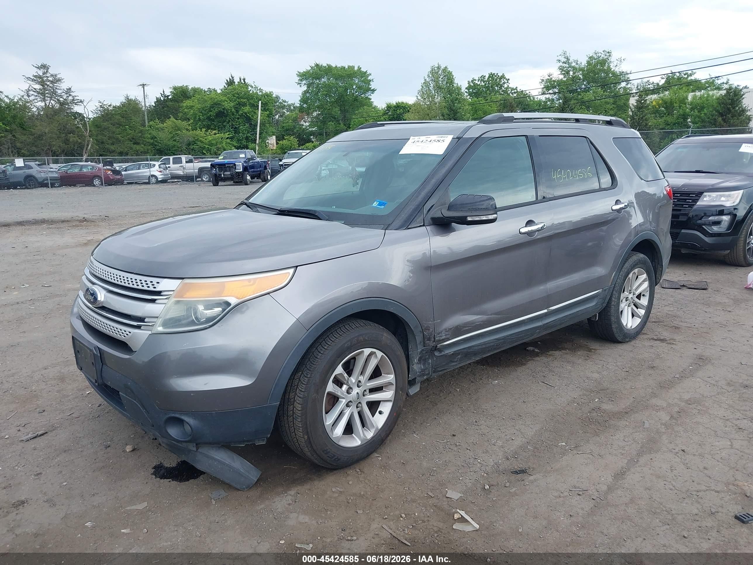 2014 Ford Explorer Xlt Gray vin: 1FM5K8D86EGA68022