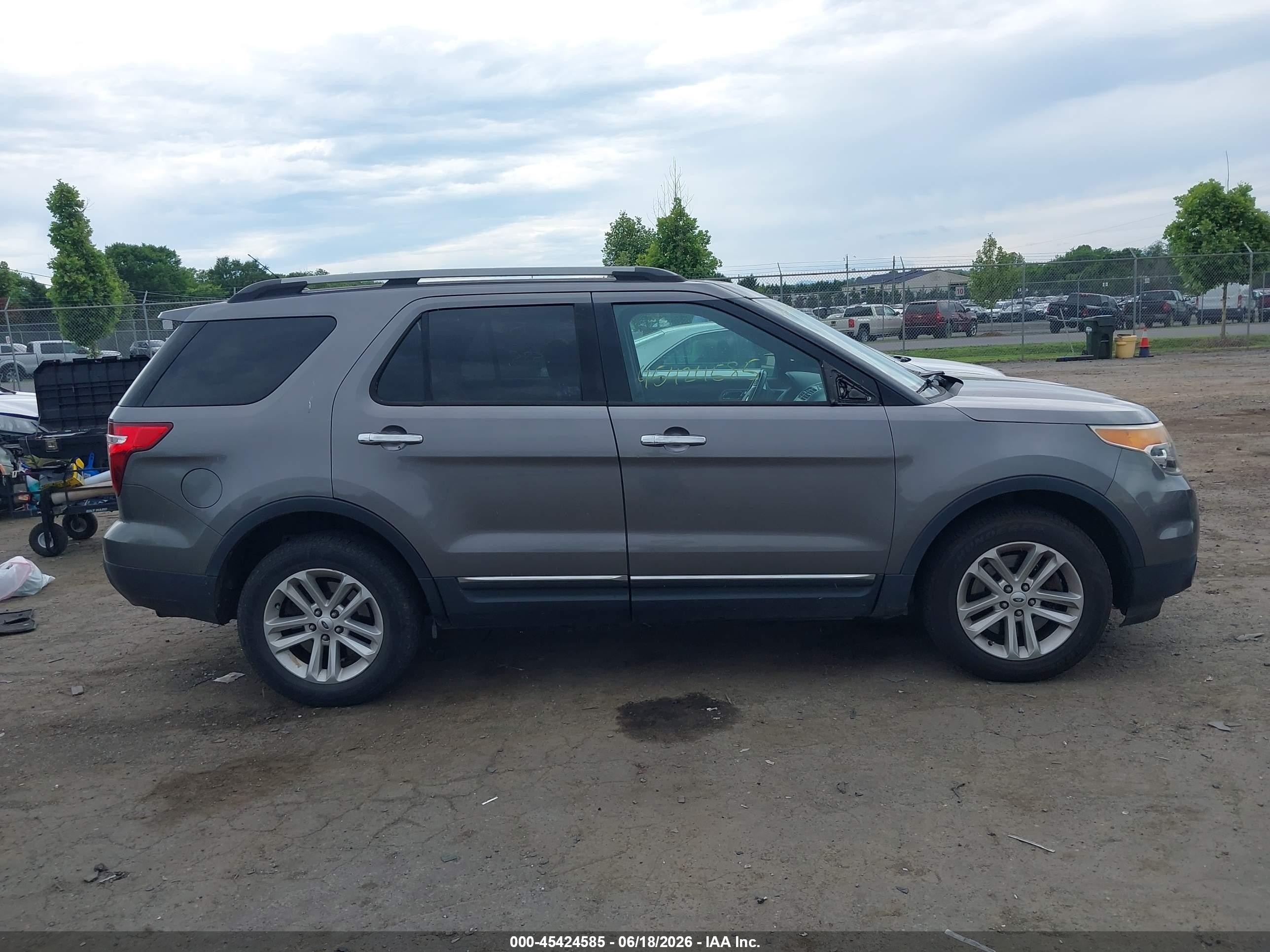 2014 Ford Explorer Xlt Gray vin: 1FM5K8D86EGA68022