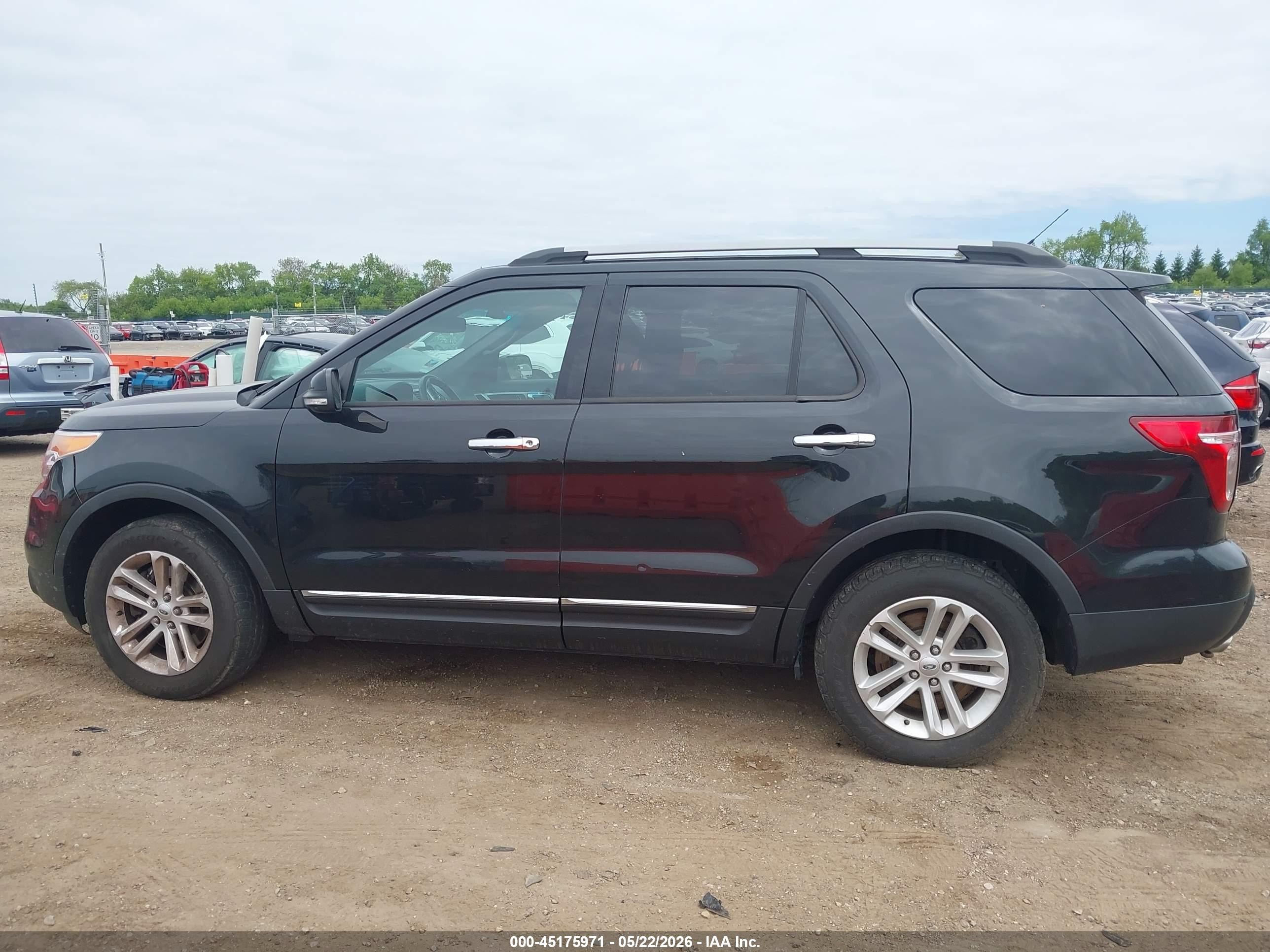 2014 Ford Explorer Xlt Black vin: 1FM5K8D86EGA84091