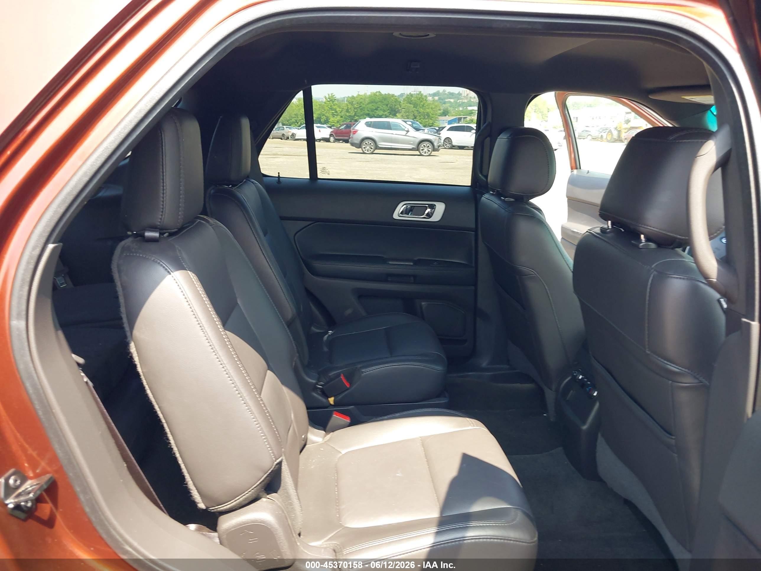 2015 Ford Explorer Xlt Orange vin: 1FM5K8D86FGA11742