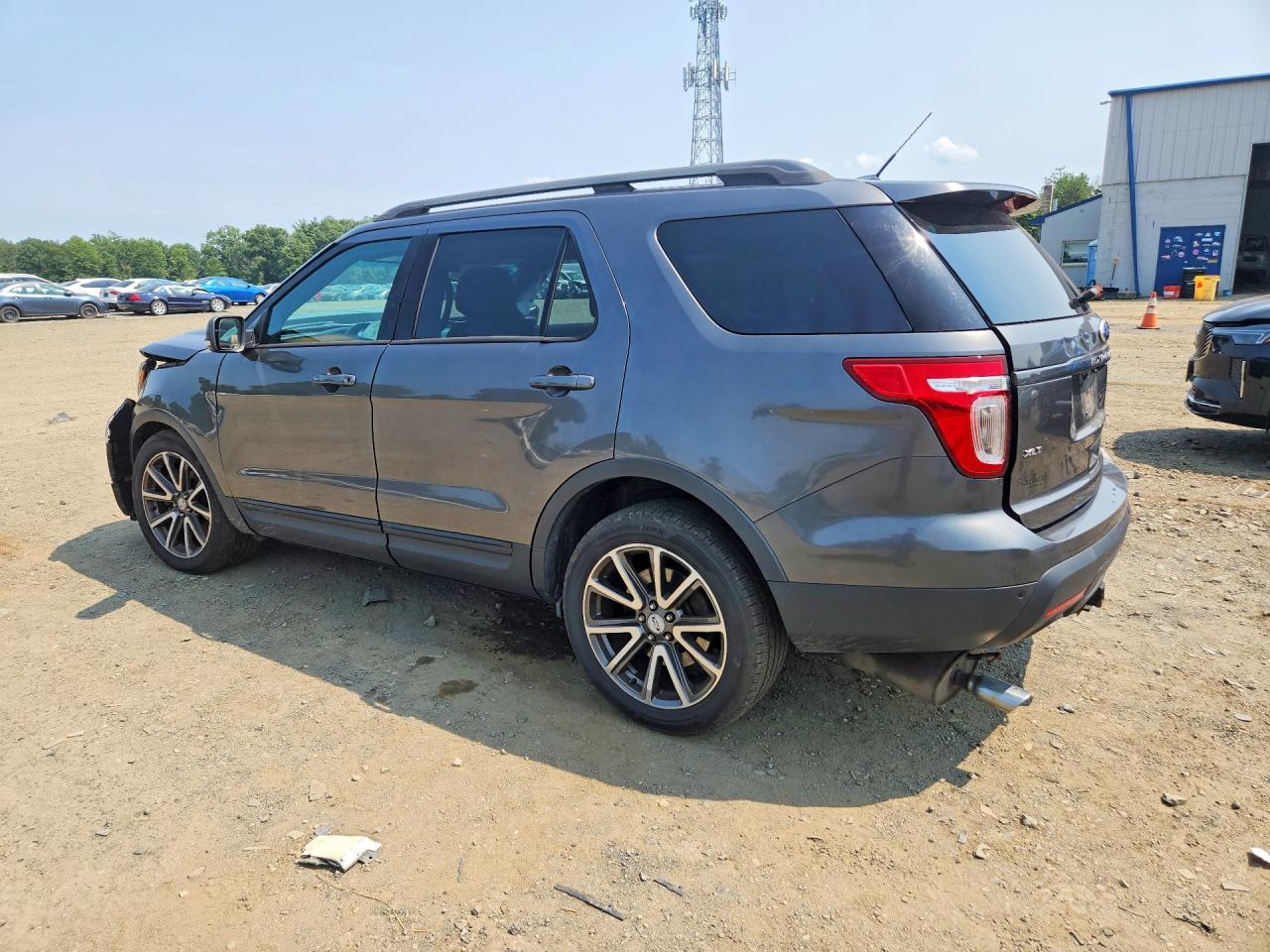2015 Ford Explorer Xlt Серый vin: 1FM5K8D86FGA11773