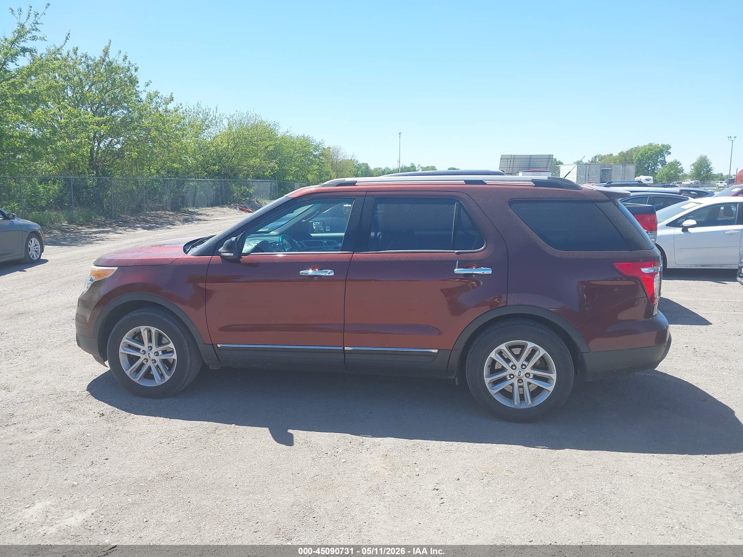 2015 Ford Explorer Xlt Burgundy vin: 1FM5K8D86FGA39881
