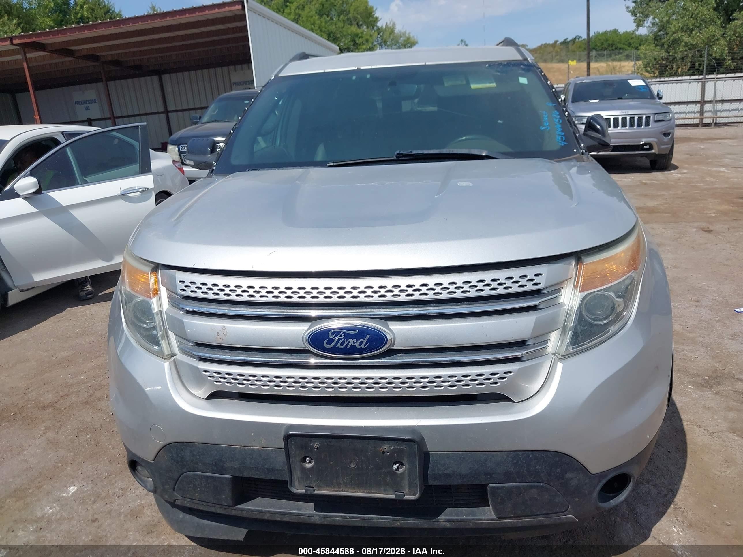 2015 Ford Explorer Xlt Silver vin: 1FM5K8D86FGA52890