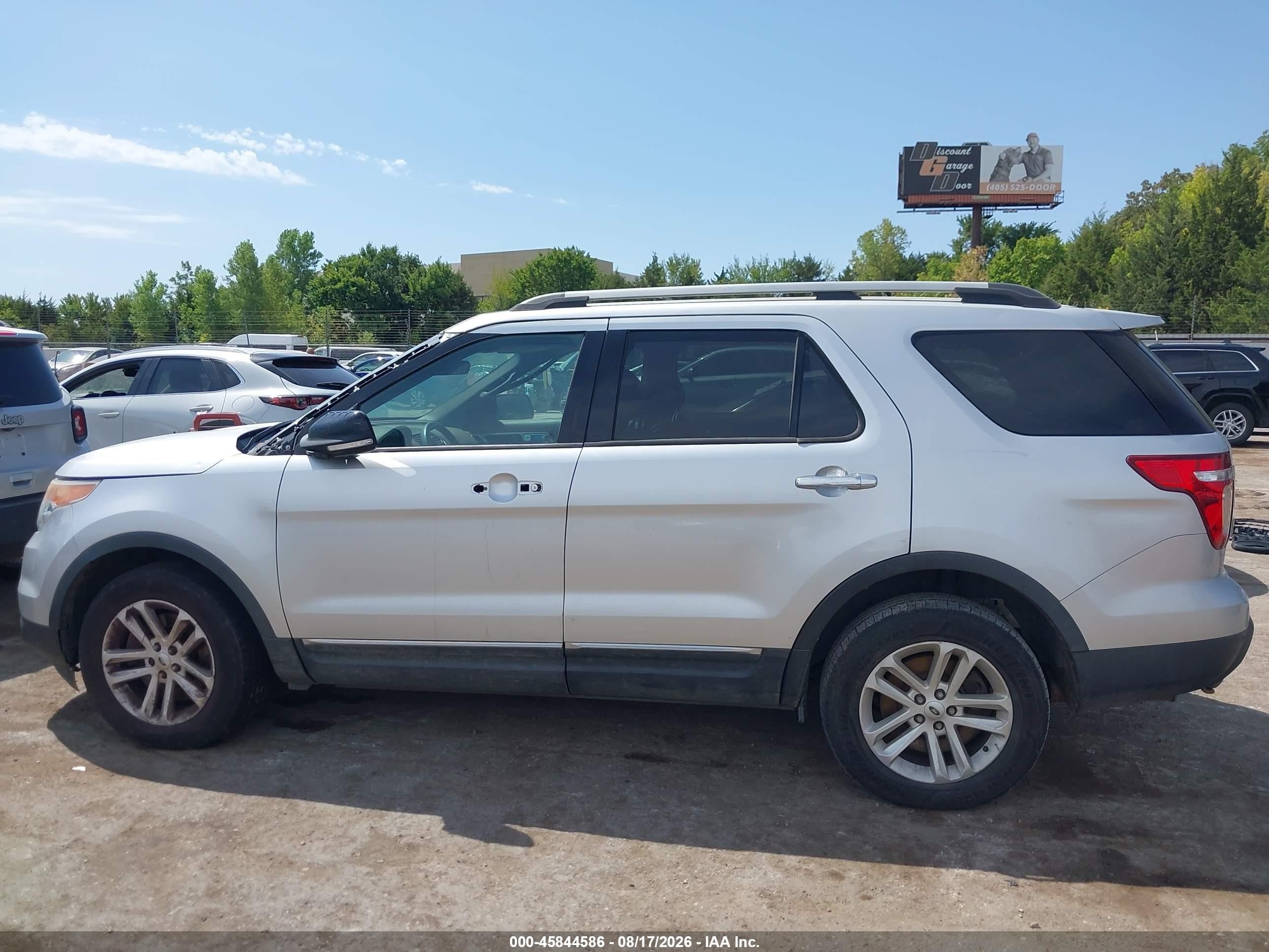 2015 Ford Explorer Xlt Silver vin: 1FM5K8D86FGA52890