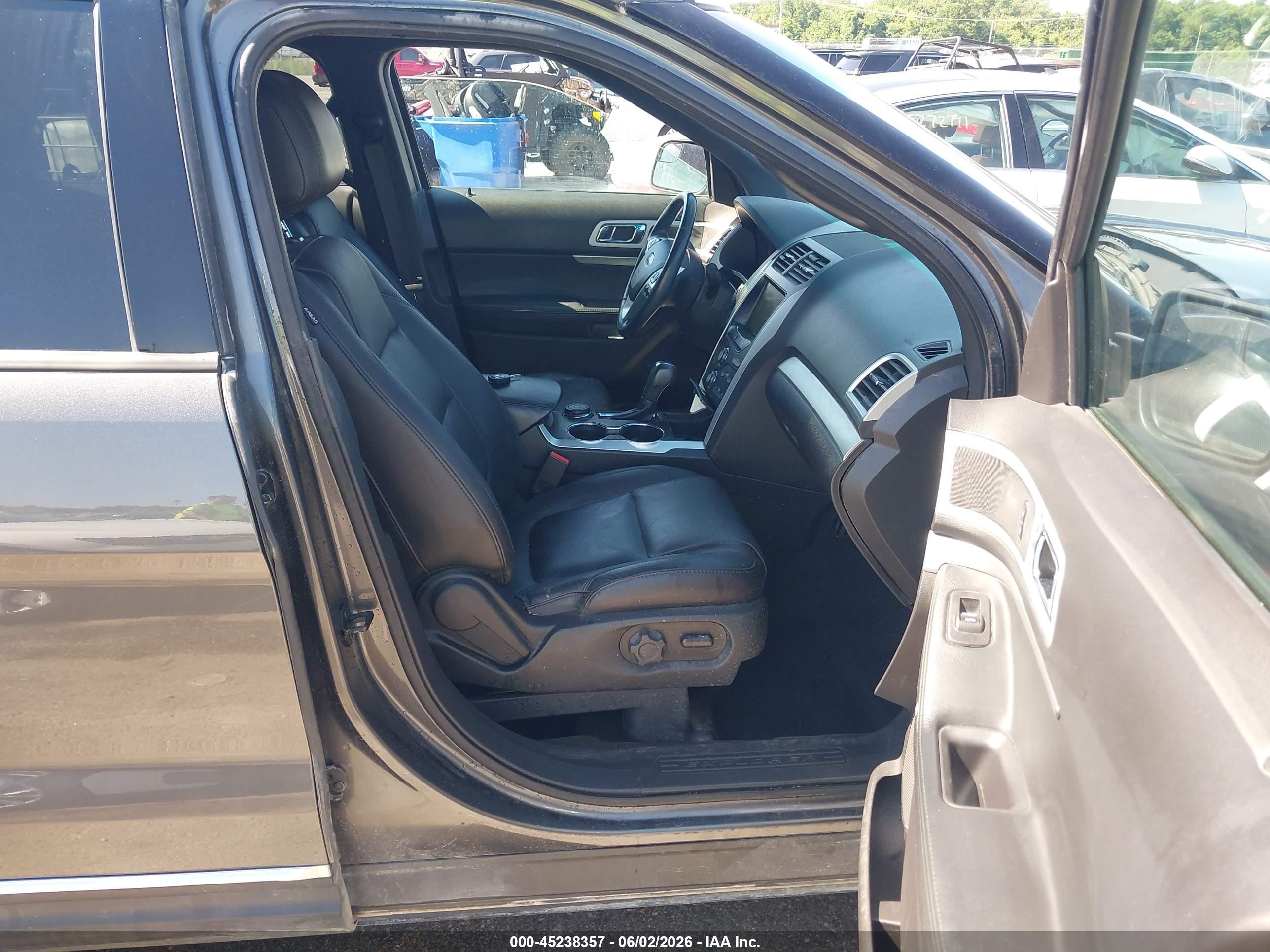 2015 Ford Explorer Xlt Gray vin: 1FM5K8D86FGA86182