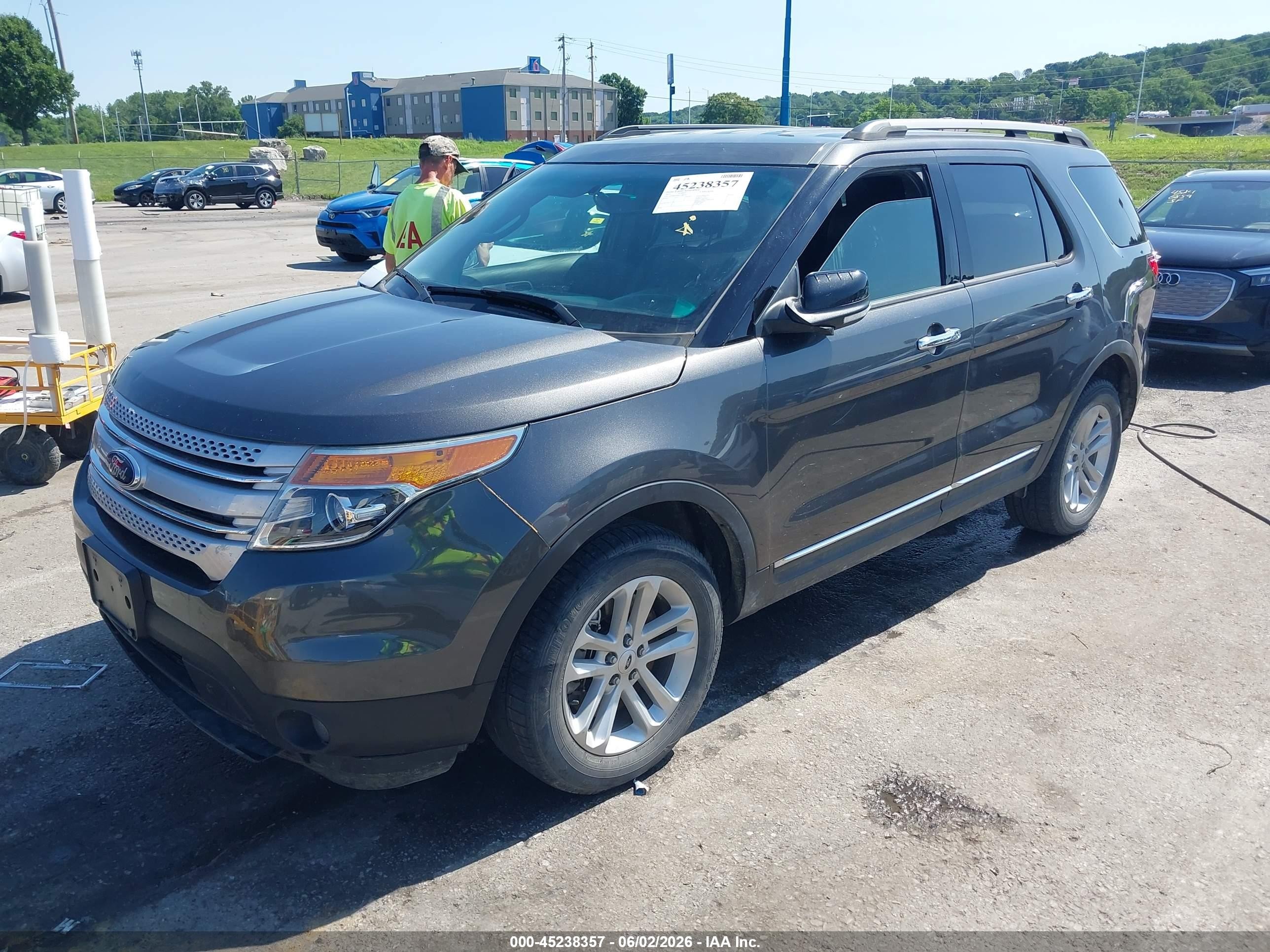 2015 Ford Explorer Xlt Gray vin: 1FM5K8D86FGA86182