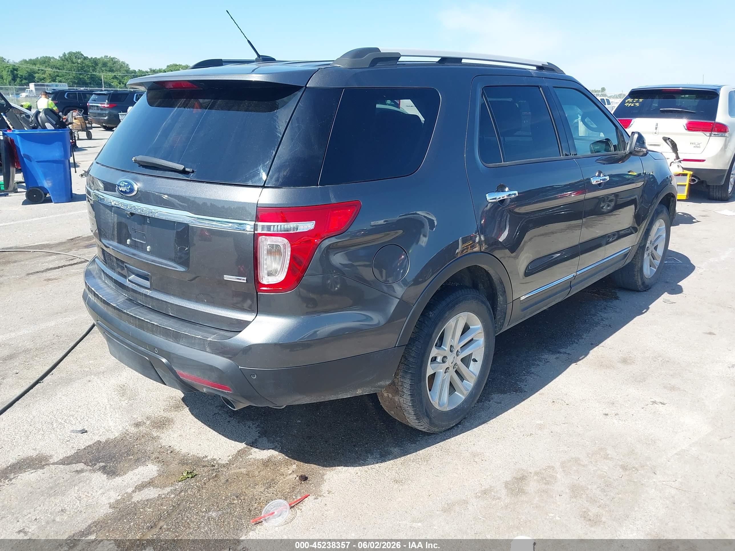 2015 Ford Explorer Xlt Gray vin: 1FM5K8D86FGA86182