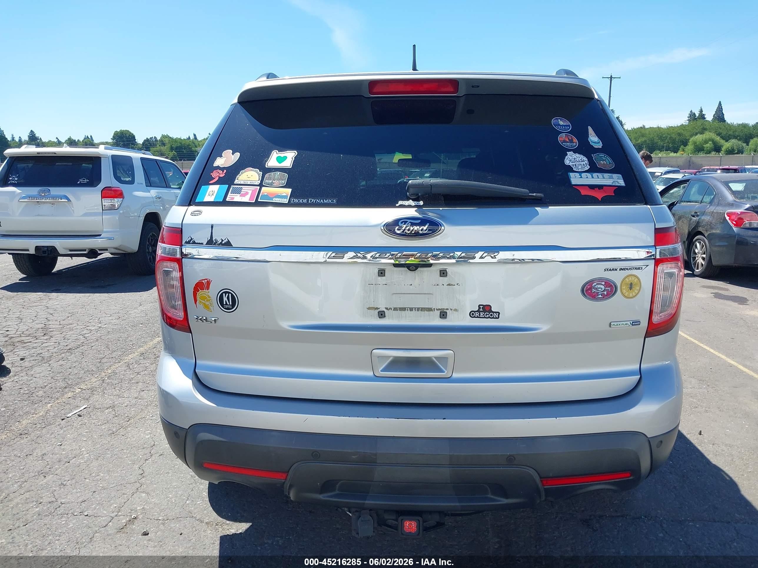 2015 Ford Explorer Xlt Silver vin: 1FM5K8D86FGB40919