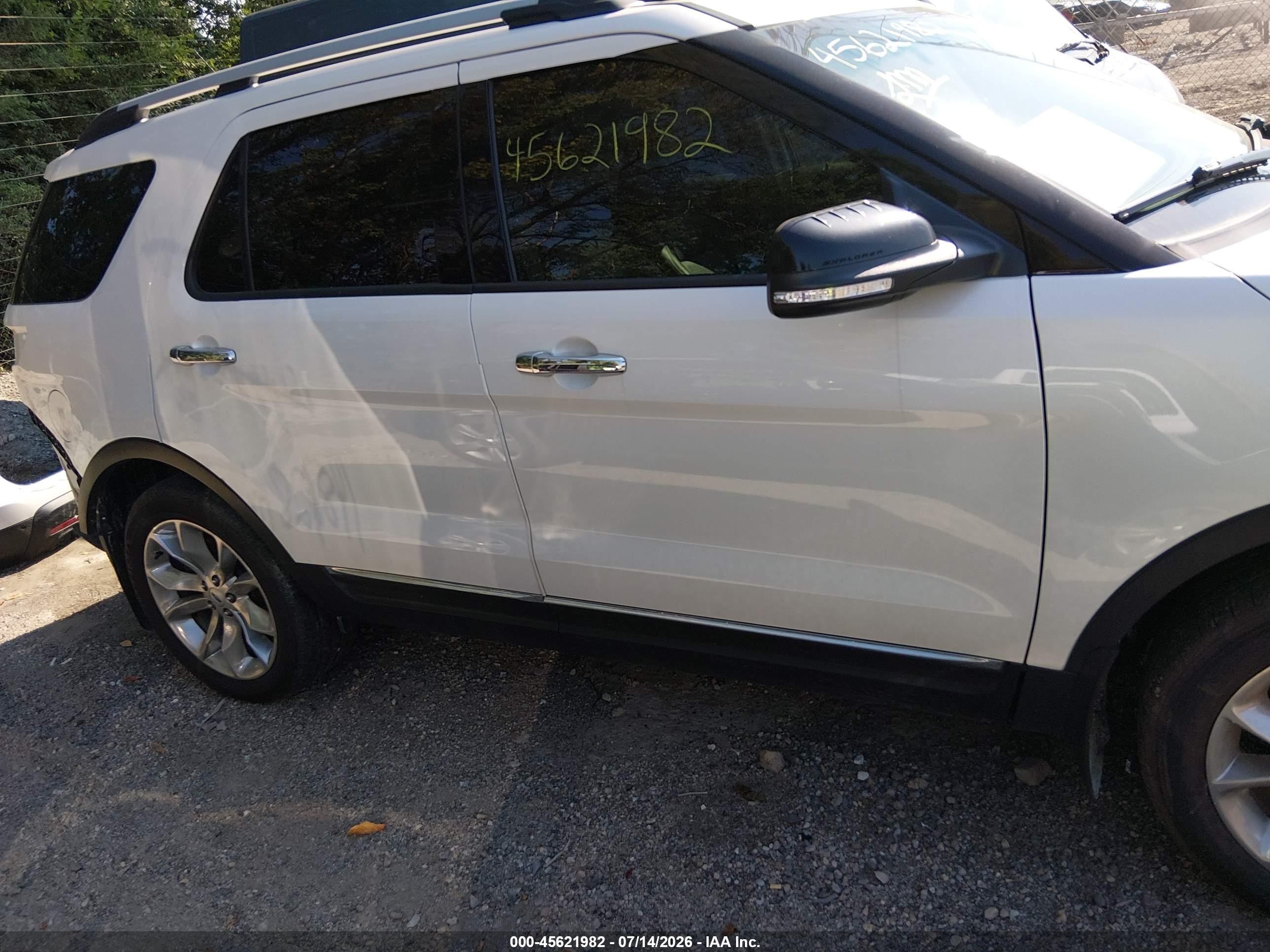2015 Ford Explorer Xlt White vin: 1FM5K8D86FGB79820