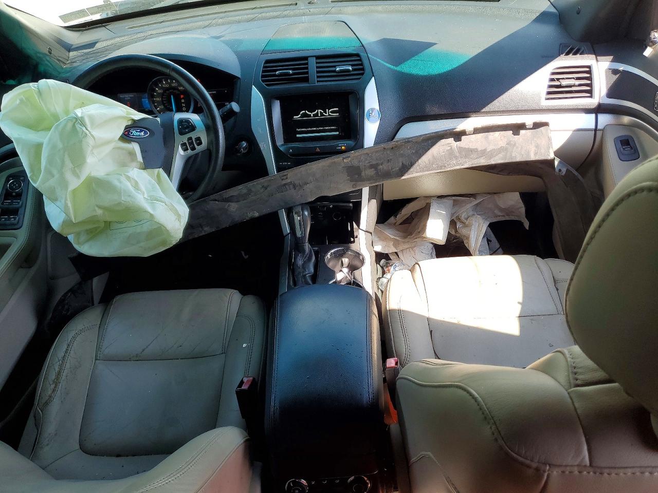 2015 Ford Explorer Xlt White vin: 1FM5K8D86FGC14128