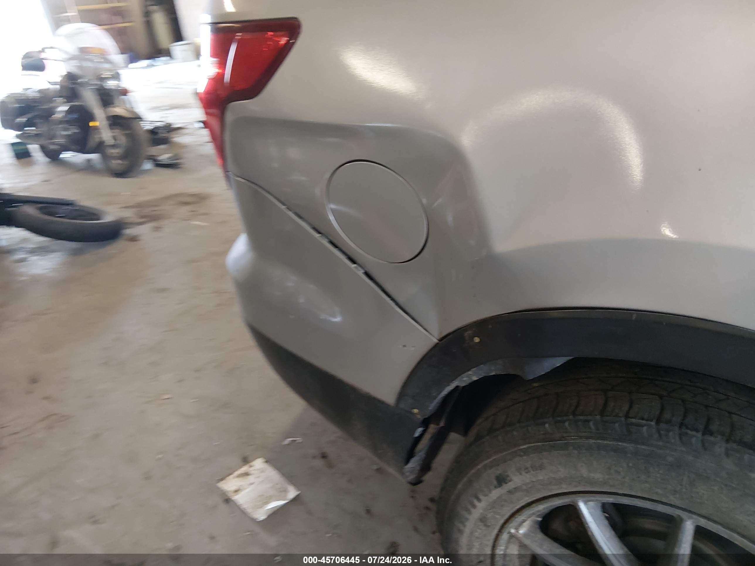 2015 Ford Explorer Xlt Silver vin: 1FM5K8D86FGC44536