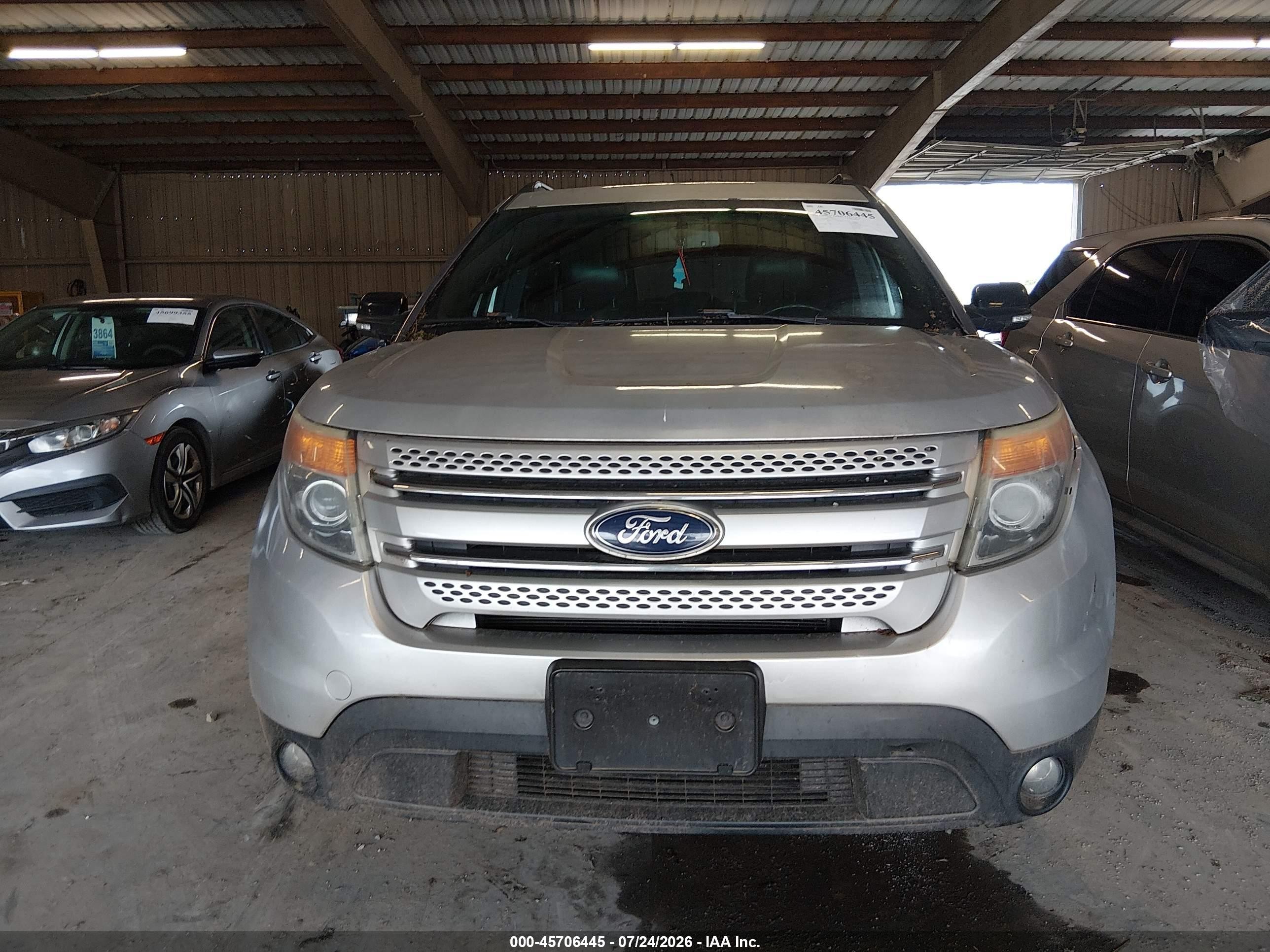 2015 Ford Explorer Xlt Silver vin: 1FM5K8D86FGC44536