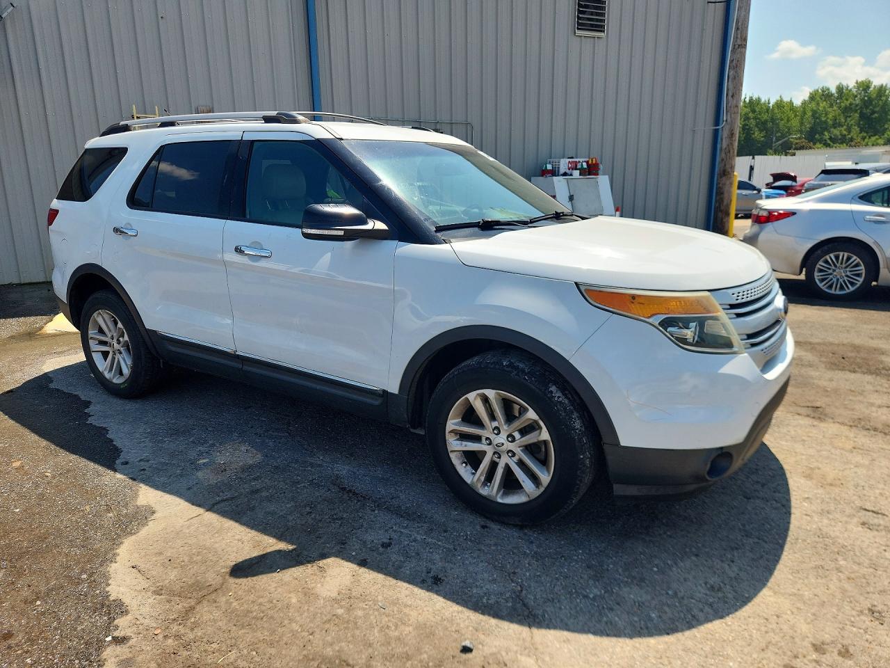 2015 Ford Explorer Xlt White vin: 1FM5K8D86FGC53494