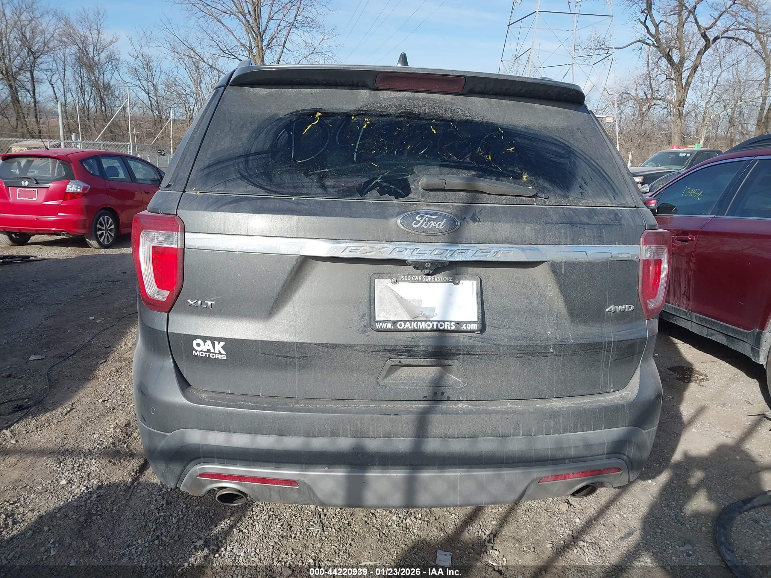 2017 Ford Explorer Xlt Gray vin: 1FM5K8D86HGD43666
