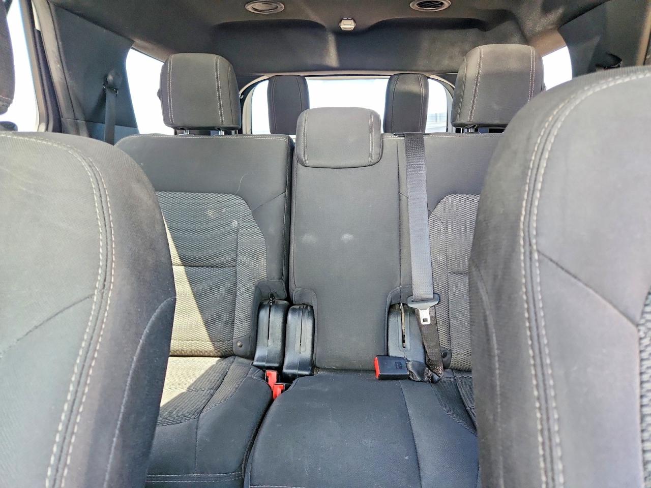2018 Ford Explorer Xlt White vin: 1FM5K8D86JGA17517