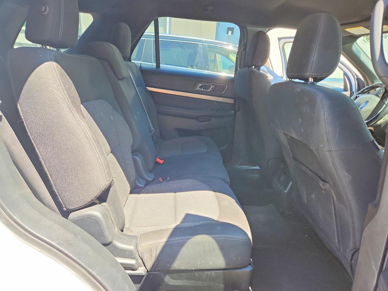 2018 Ford Explorer Xlt White vin: 1FM5K8D86JGA17517