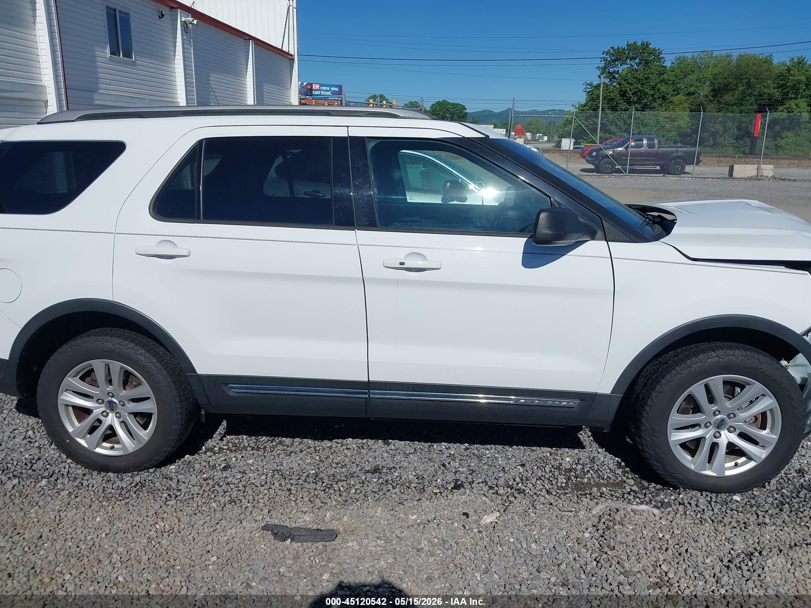 2018 Ford Explorer Xlt Белый vin: 1FM5K8D86JGA69603