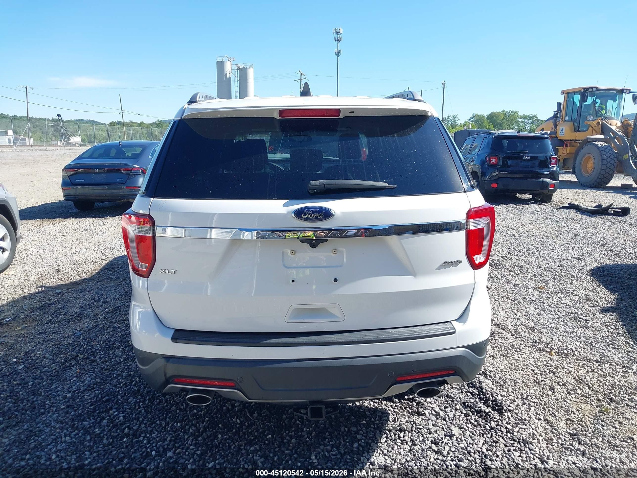 2018 Ford Explorer Xlt Белый vin: 1FM5K8D86JGA69603