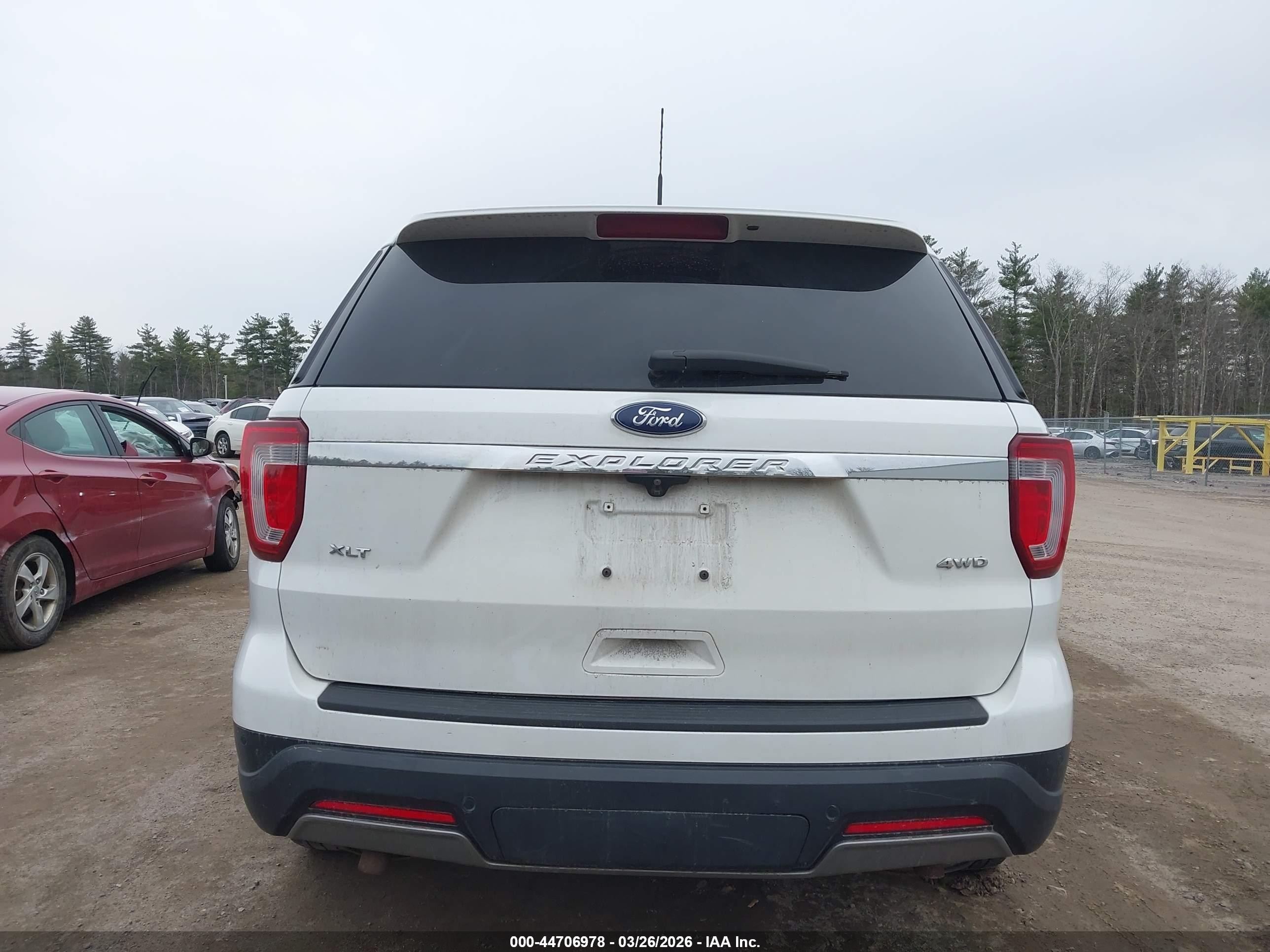 2019 Ford Explorer Xlt White vin: 1FM5K8D86KGA02520